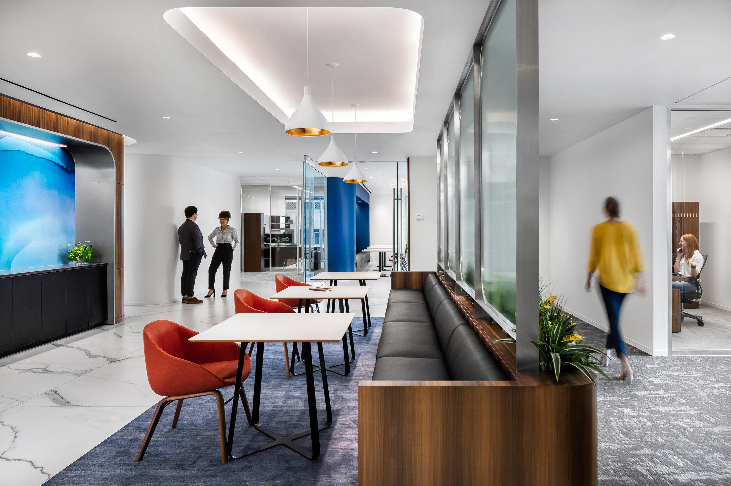 KatieBrickerPhoto_Gensler_DLA-Piper-ATL_20220708__View_09_Edit_v2_people_webuse.jpg