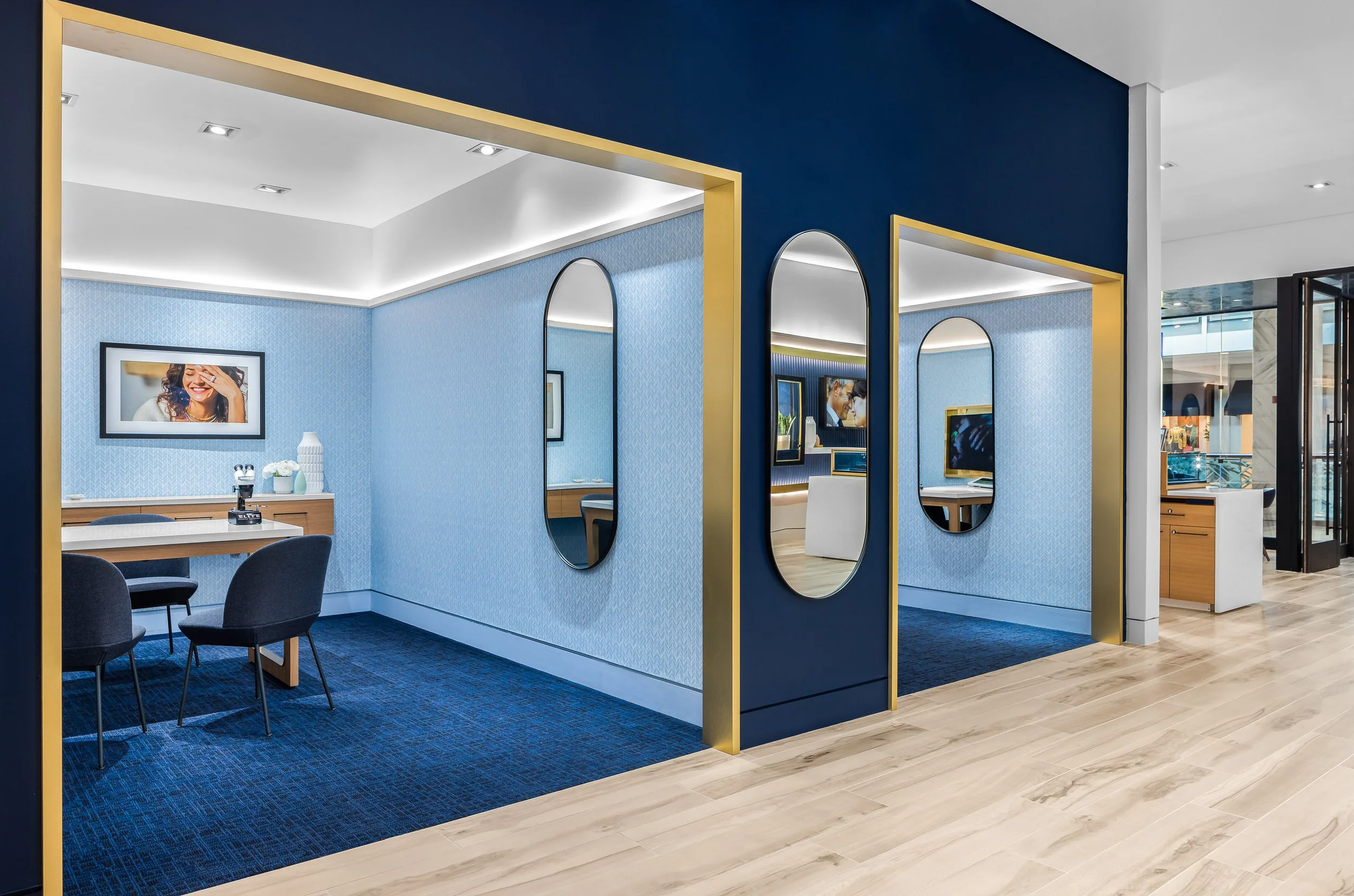 KatieBrickerPhoto_Blue-Nile_Lenox-Mall_Atlanta-GA_20221011_332-_final_webuse.jpg