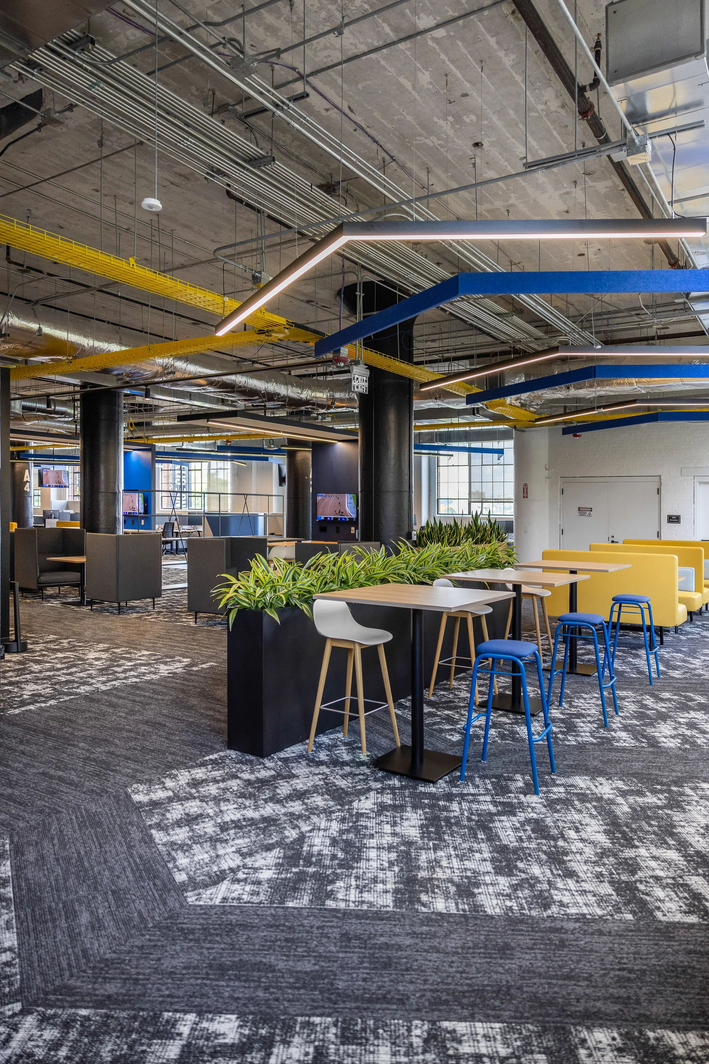 KBPHOTO_Unispace_FanDuel_20230428_1457_Handheld-Edit_Final-webuse-revised.jpg