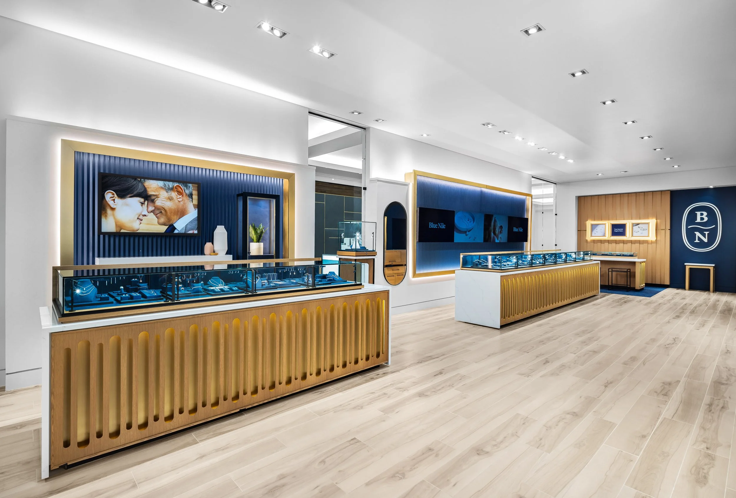 KatieBrickerPhoto_Blue-Nile_Lenox-Mall_Atlanta-GA_20221011_091-_final_webuse.jpg