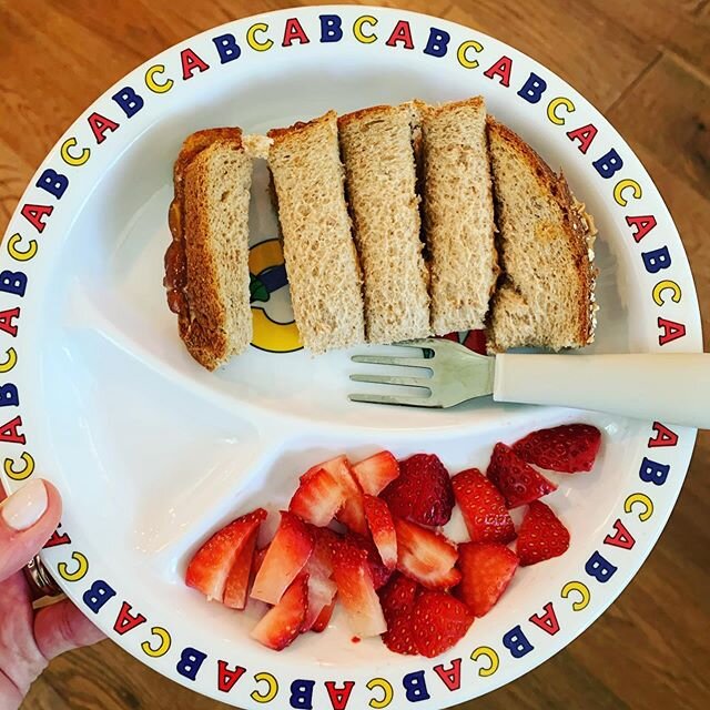 What my 2-year old eats in a day (when going through a growth spurt)! P&rsquo;s appetite (and energy level) has been through the roof these past few days! Breakfast: (more like &ldquo;Brunch&rdquo; after his whole milk and 1/2 a @perfectbar ) PB&amp;