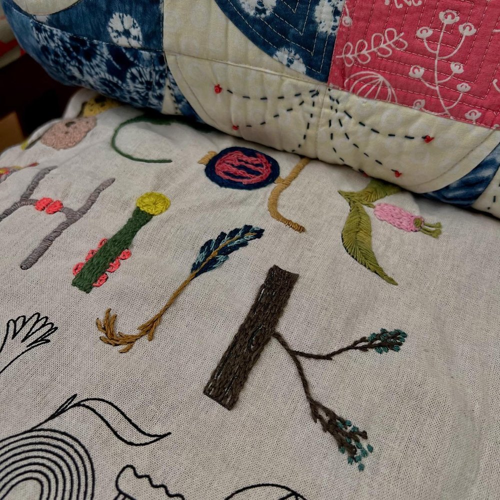 Two more: J  and  K #alfabetobot&aacute;nico #bordado #bordadoamano