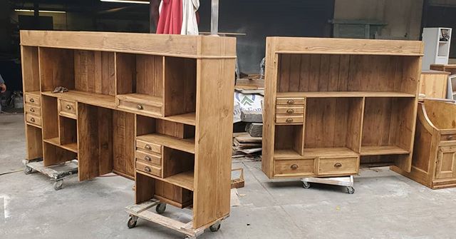 #backbar we built made from reclaimed wood #decor #interiors #interiordesigners #homedecor #home #officedecor #wood #resturants #bars #shelves inquiries send to info@ccdesignla.com