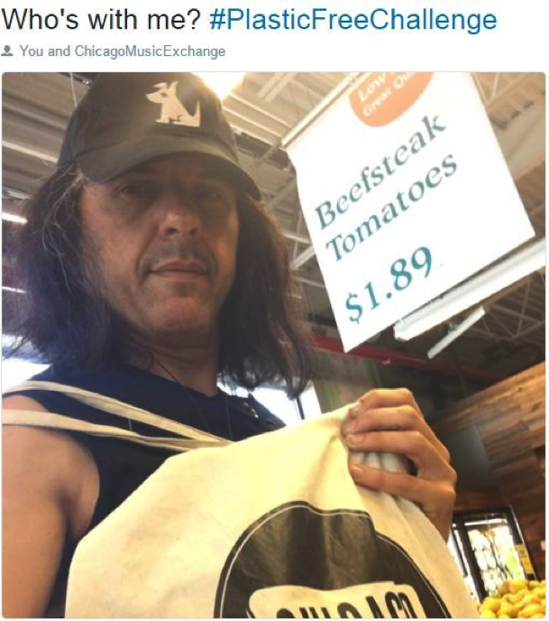 Alex Skolnick guitarist from the popular metal band Testament shows his reusable bag.