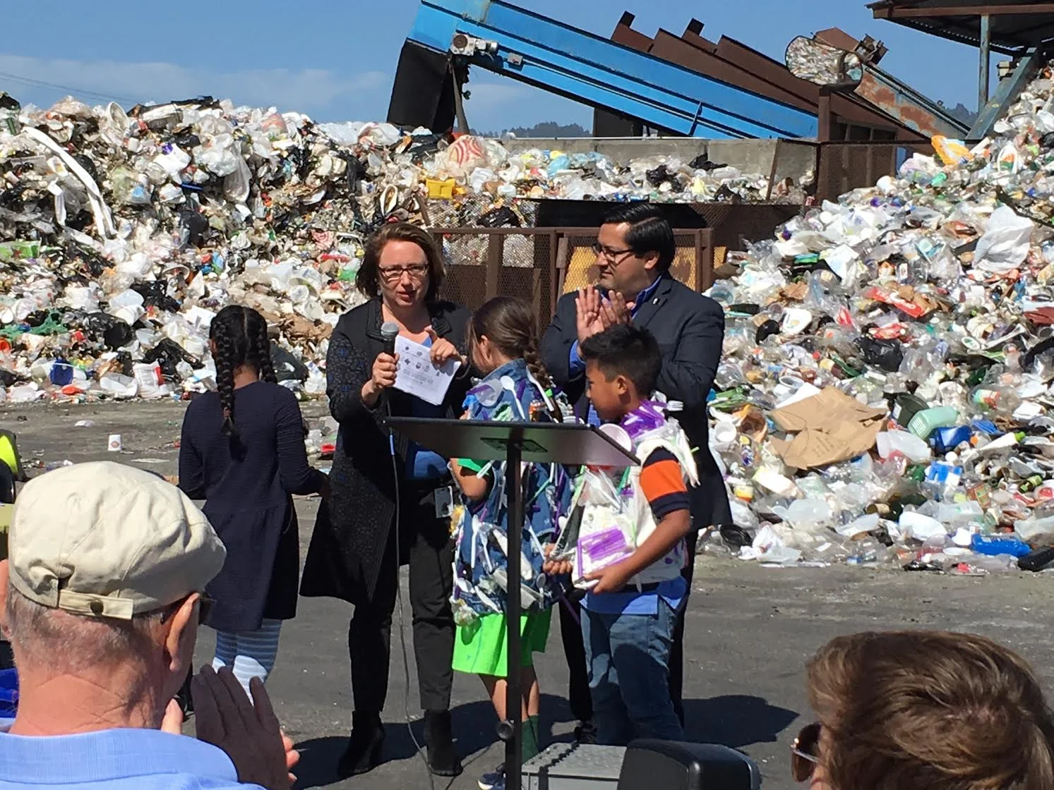 Berkeley CA Introduces Groundbreaking Ordinance to Reduce Plastic Pollution
