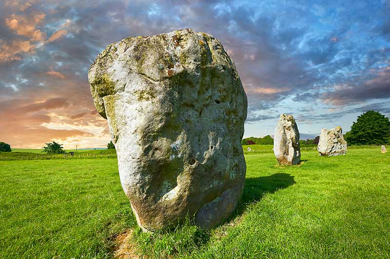 Avebury-Stone-Circle-Photos-2.jpg