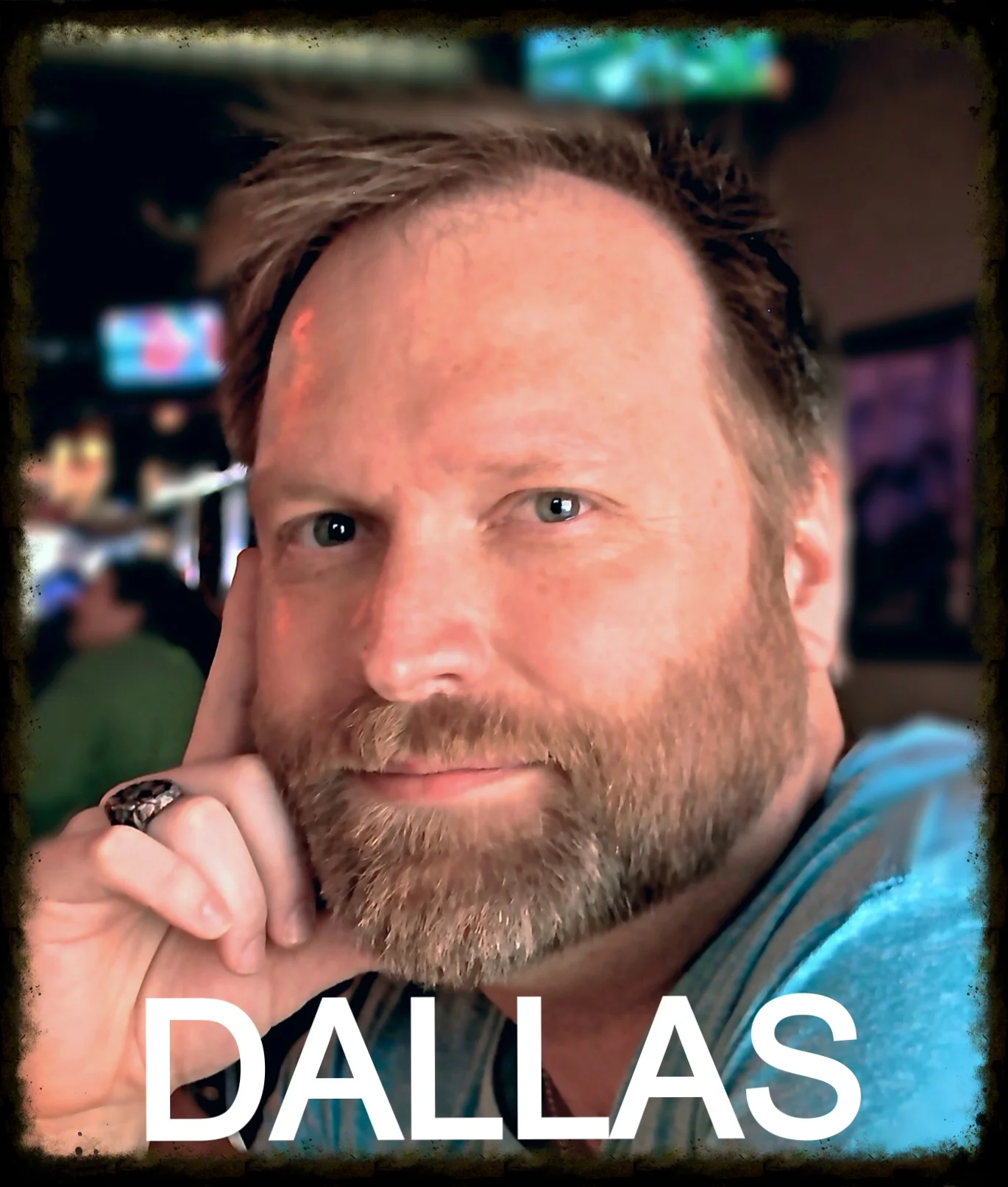 Dallas-Headshot2.jpg