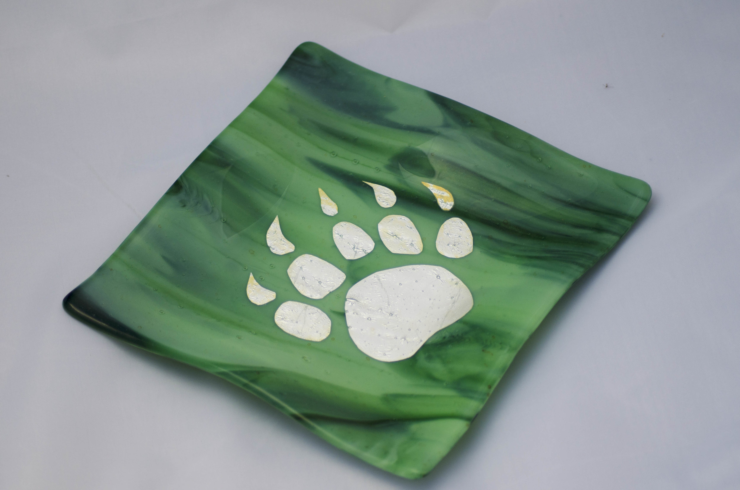 bear tracks 9 in plate.jpg