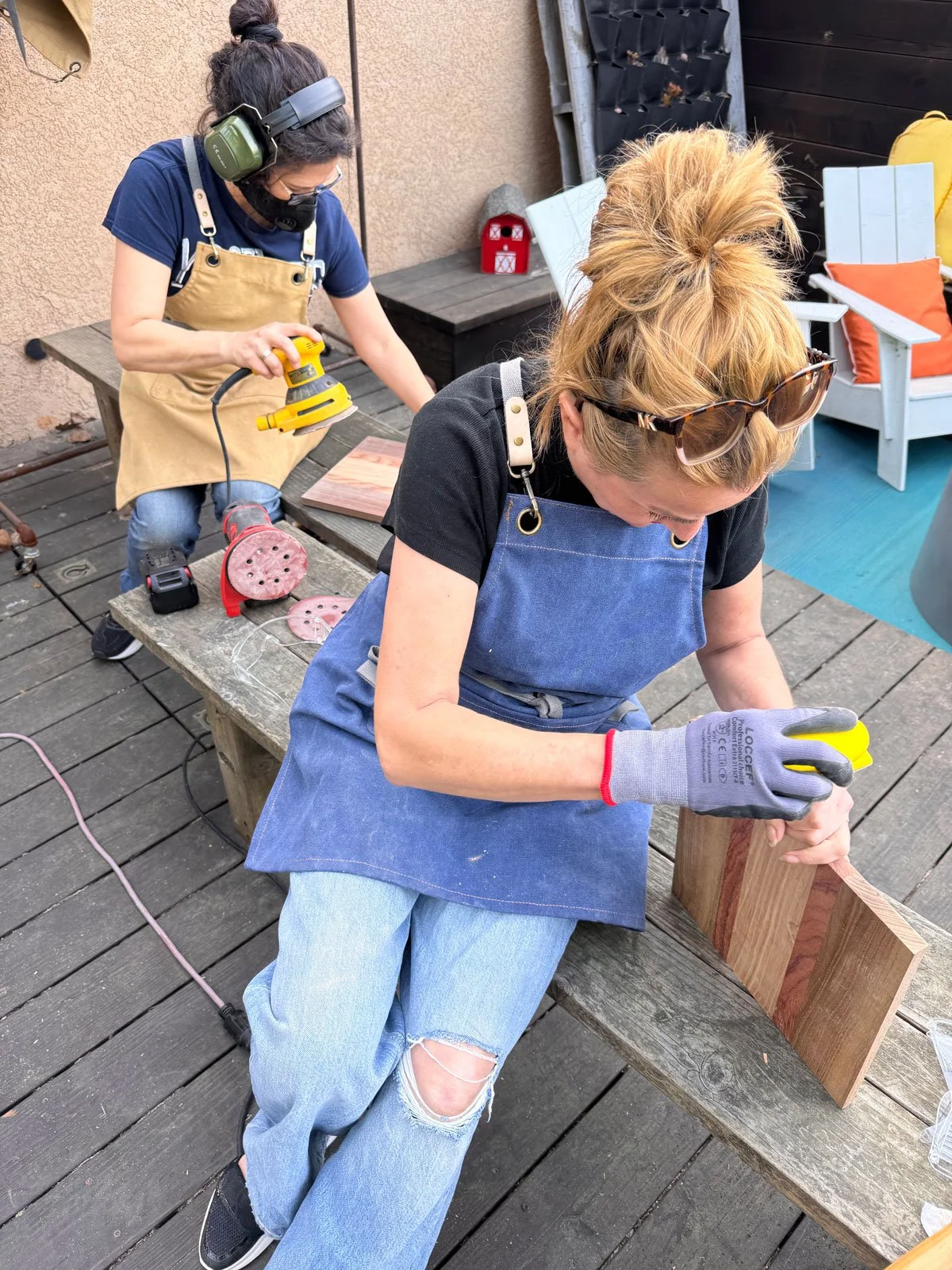 sanding_jeanette_leslie.jpg