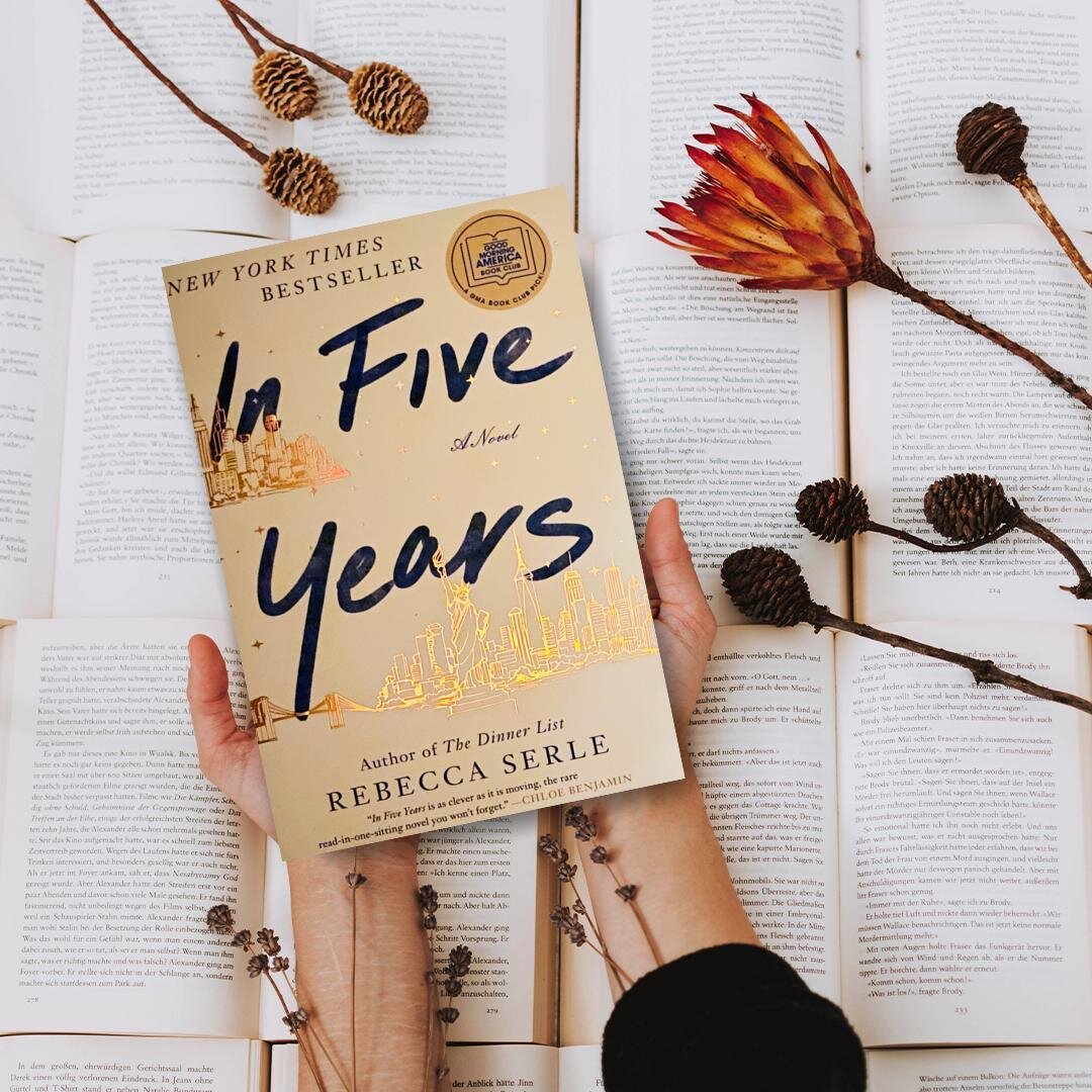 ✨Currently Reading✨ In Five Years by @Rebecca_serle and all I have to say is FINALLY! Finally a book that has gripped me from page one and now I'm devouring. It thrusts you into the future and then quickly reels you back to the present and you're lik