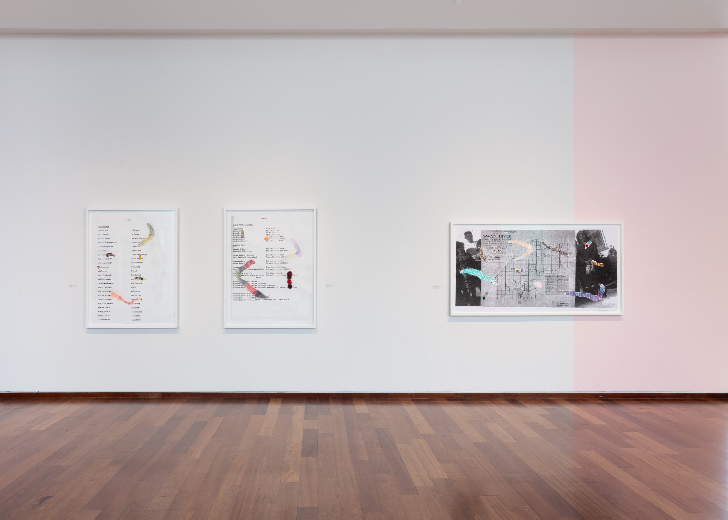 Right: Michelle Sound, 𝑊𝑎𝑝𝑠𝑒𝑤𝑠𝑖𝑝𝑖, 2023, monochrome print on paper, embroidery thread, bugle beads, glass seed beads, caribou tufting, 6’ x 3’. Collection of the Royal Bank of Canada.