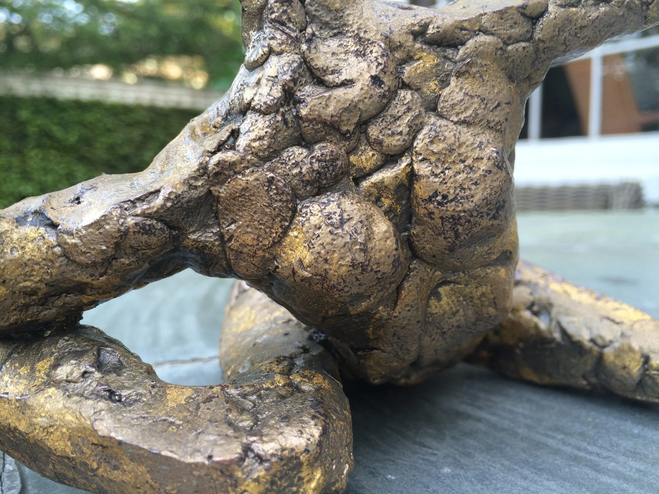 Texture makes bronze alive.