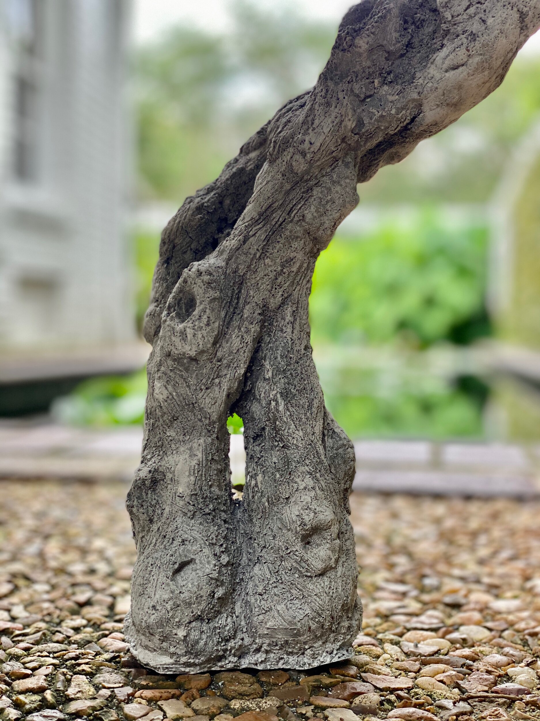 Another view of the back right legs