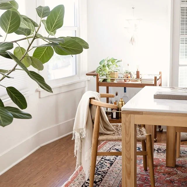 Thankful for my home, especially after the past couple of days in LA 💔😔 Thousands of acres have been burnt down and the fire is still going. After doing my own research, I decided to donate to Humane Society of Ventura County, @vcunitedway and @redcrossla because of their fierce work and credibility. Whatever circumstance or situation you may be in, your heart to give is what makes a difference. Remember — every little bit counts.