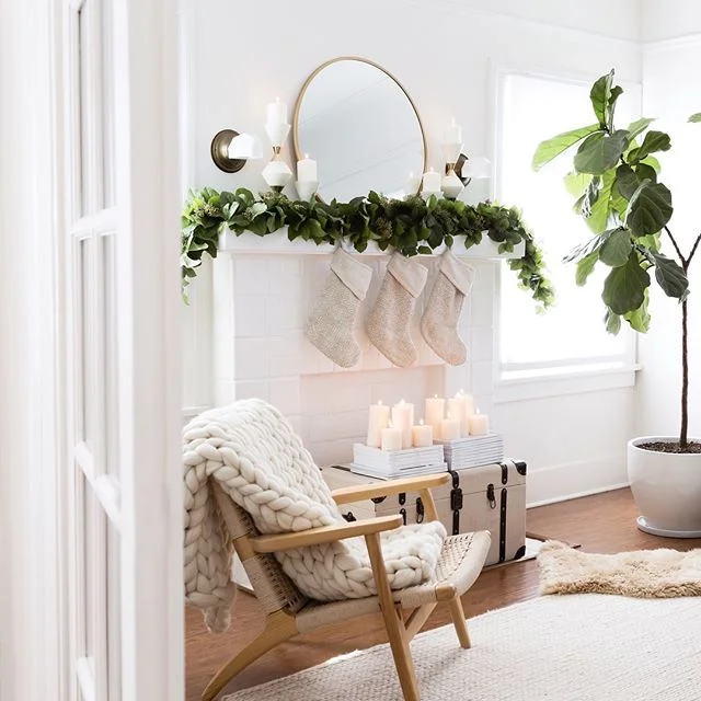 Setting the mood for 40 degree weather when it’s actually 80 🤷🏻‍♀️ #monicawanghome