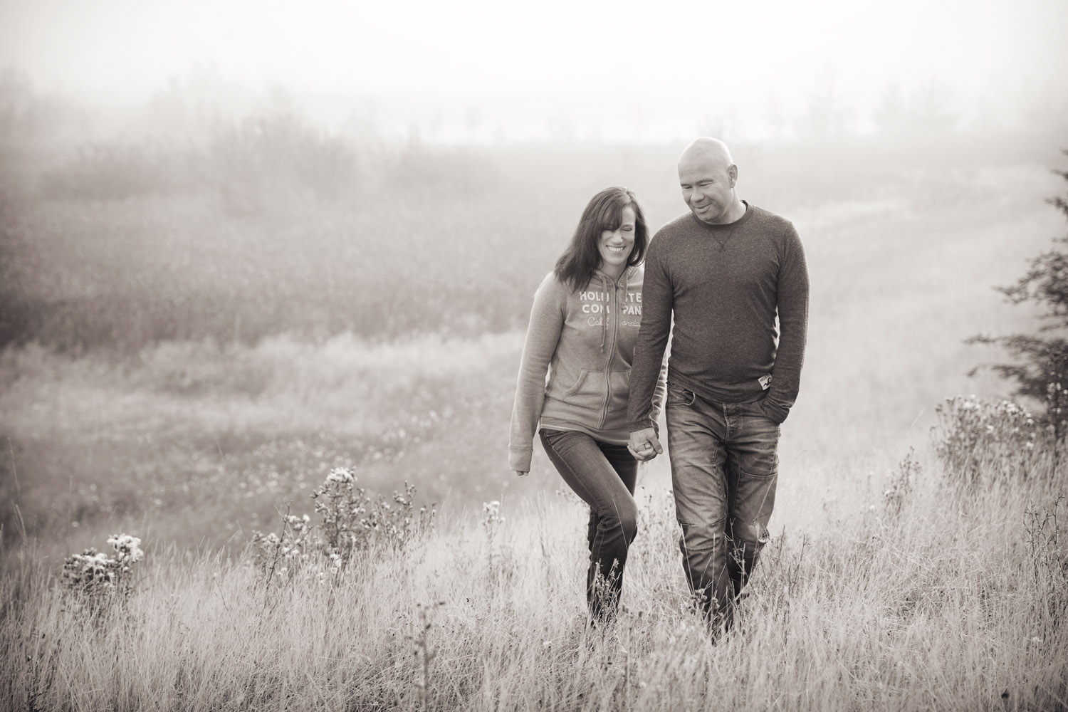 Couples Foggy Morning Adventure Anniversary Shoot