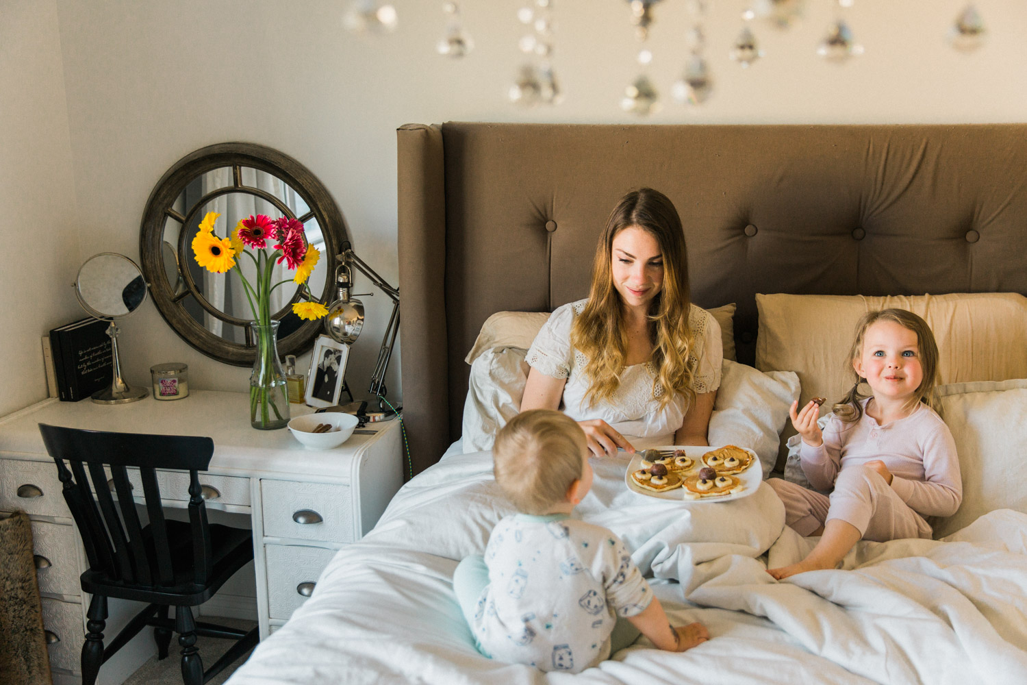 Mother's Day Picnic Calgary Lifestyle Photographer Guenard Photography