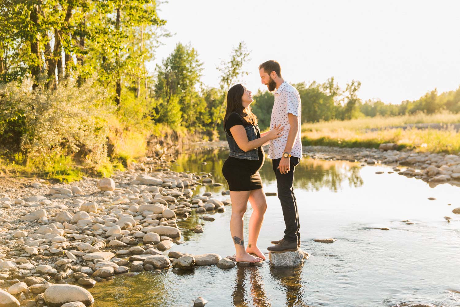 What you should know when you're pregnant with your first jennie guenard photography fishcreek park calgary maternity photographer