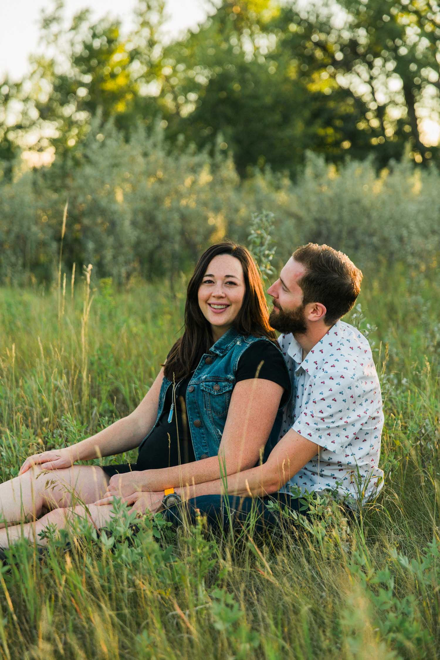 What you should know when you're pregnant with your first jennie guenard photography fishcreek park calgary maternity photographer