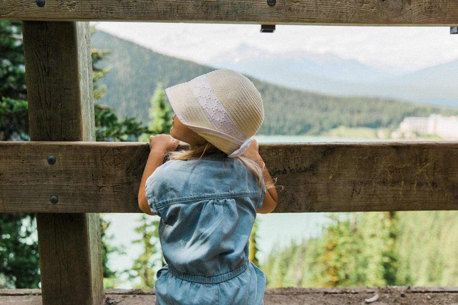 Easy Hike, Hiking with kids at Lake Louise Jennie Guenard Photography Lake Louise Photographer Fairview Lookout