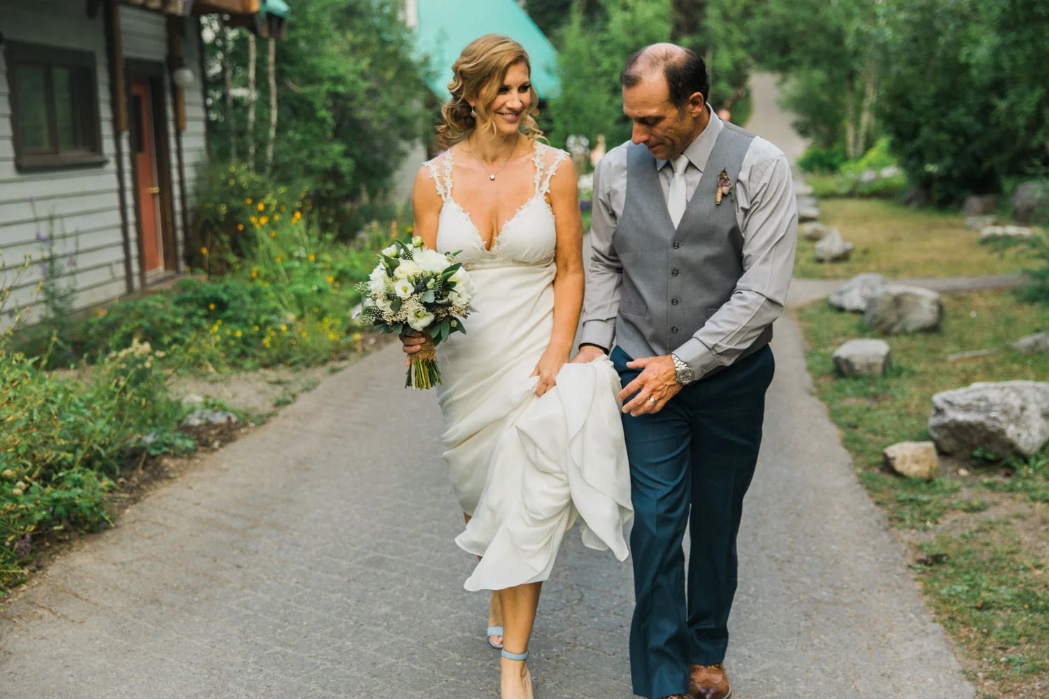 Emerald Lake Lodge Intimate Wedding Photographer Jennie Guenard Photography British Columbia