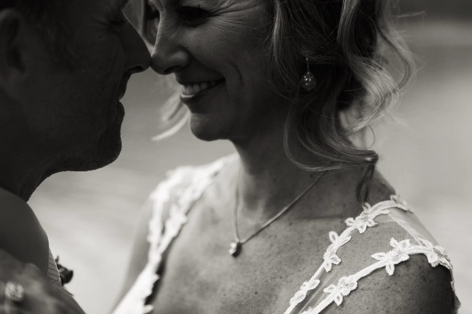Emerald Lake Lodge Intimate Wedding Photographer Jennie Guenard Photography British Columbia