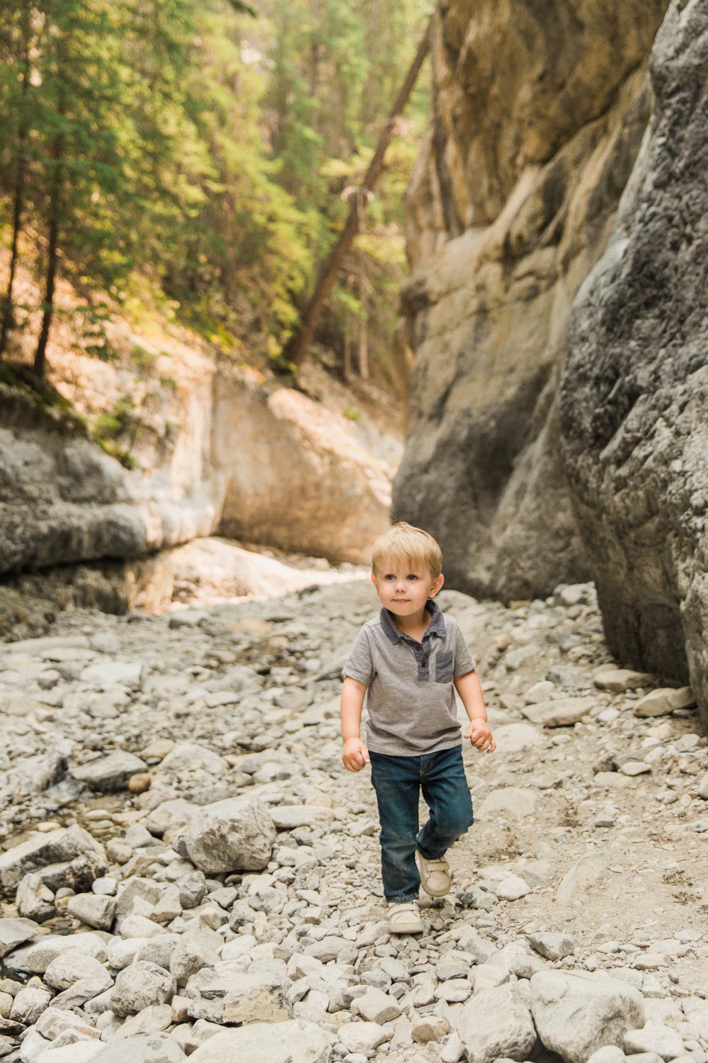 Grotto Creek Canyon Hiking With Kids Near Calgary Easy Canmore Photographer Jennie Guenard Photography