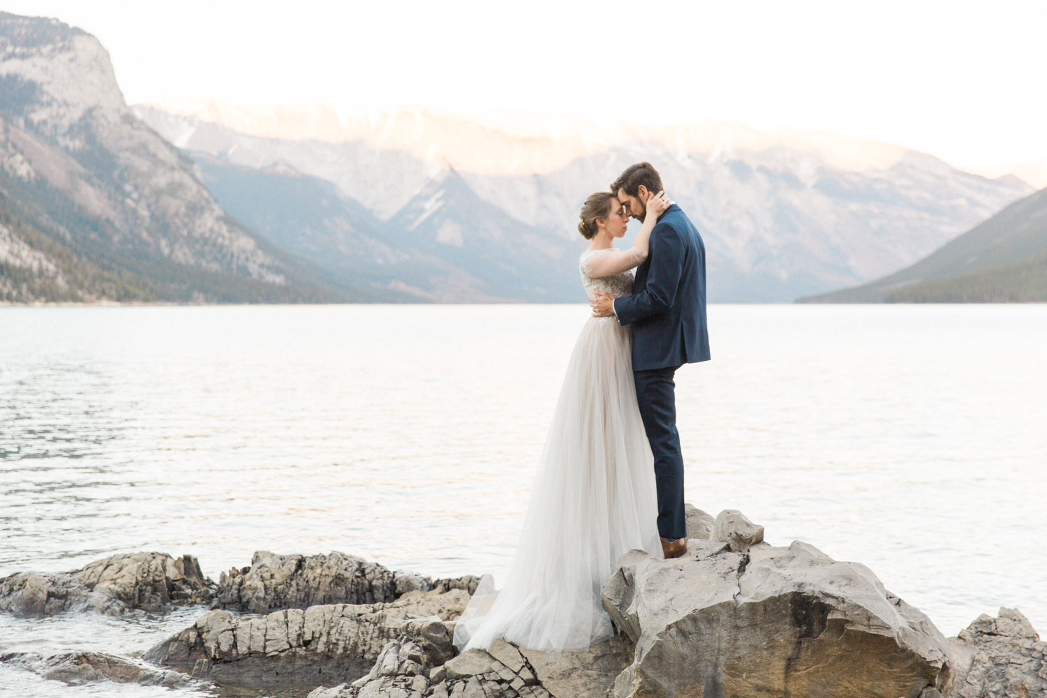 Banff Canmore Calgary Autumn Mountain Wedding Photographer Jennie Guenard Photography