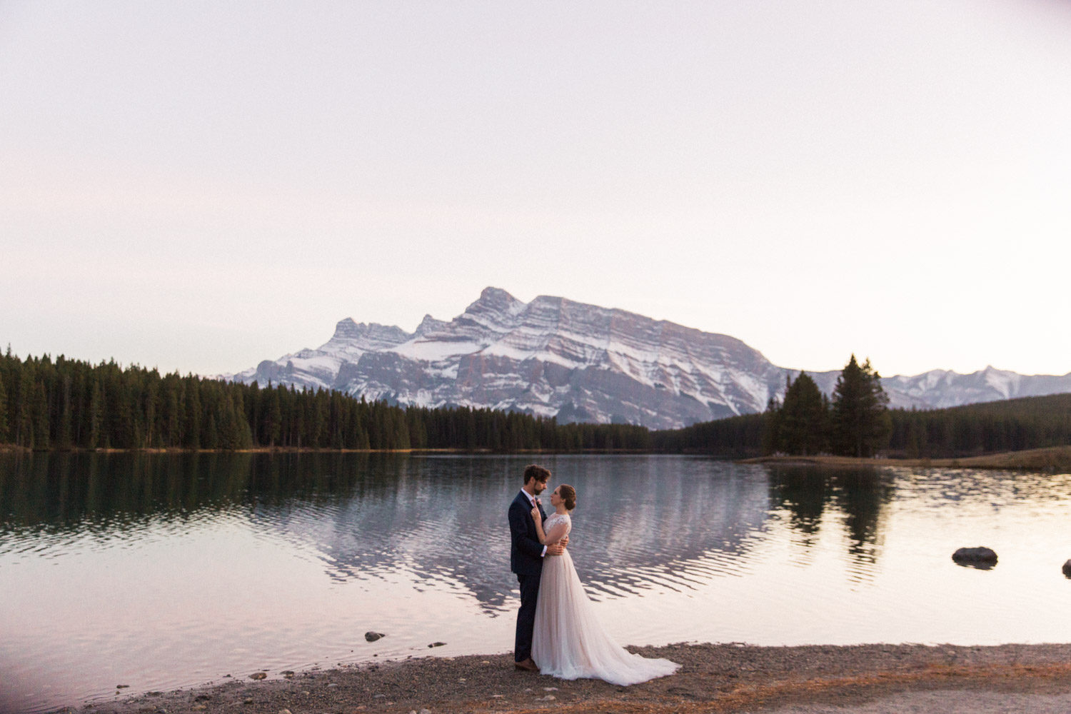 Banff Canmore Calgary Autumn Mountain Wedding Photographer Jennie Guenard Photography