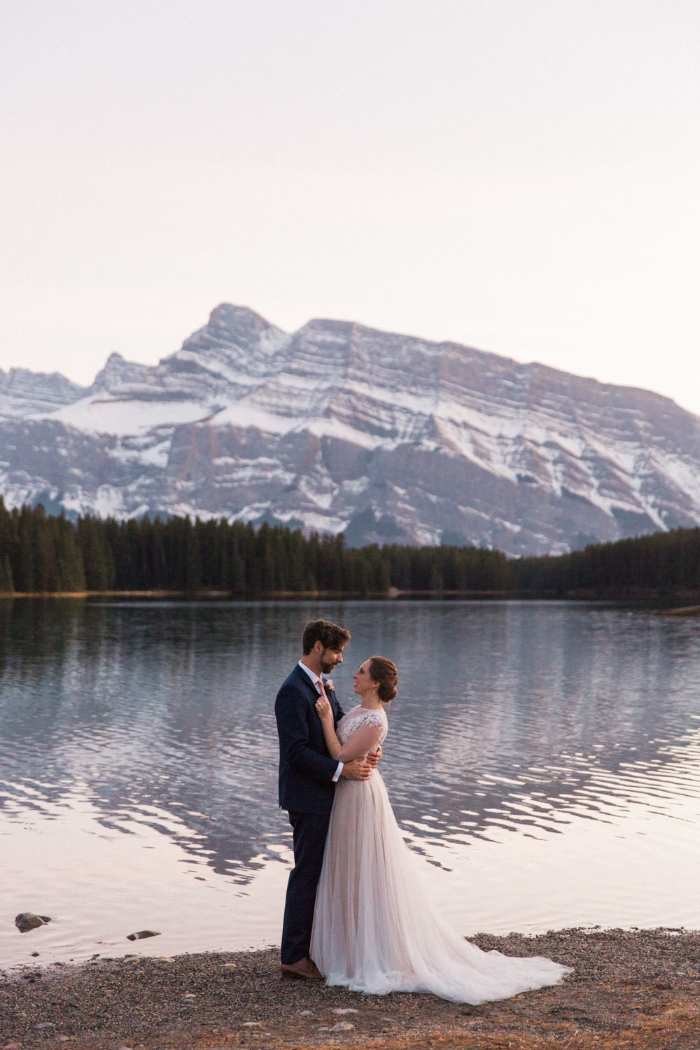Banff Canmore Calgary Autumn Mountain Wedding Photographer Jennie Guenard Photography