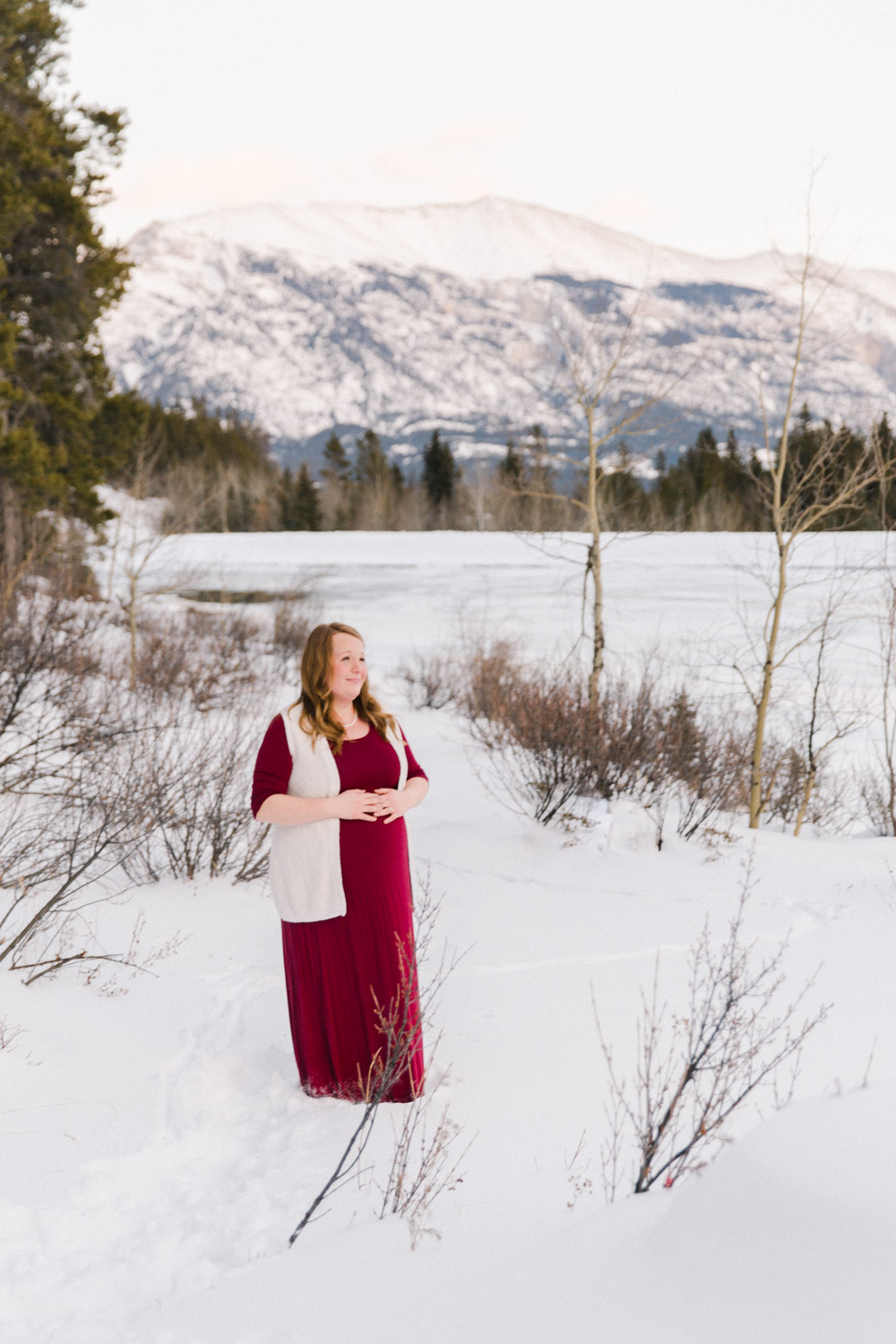 Canmore Mountain Maternity Shoot Calgary Photographer Jennie Guenard Photography