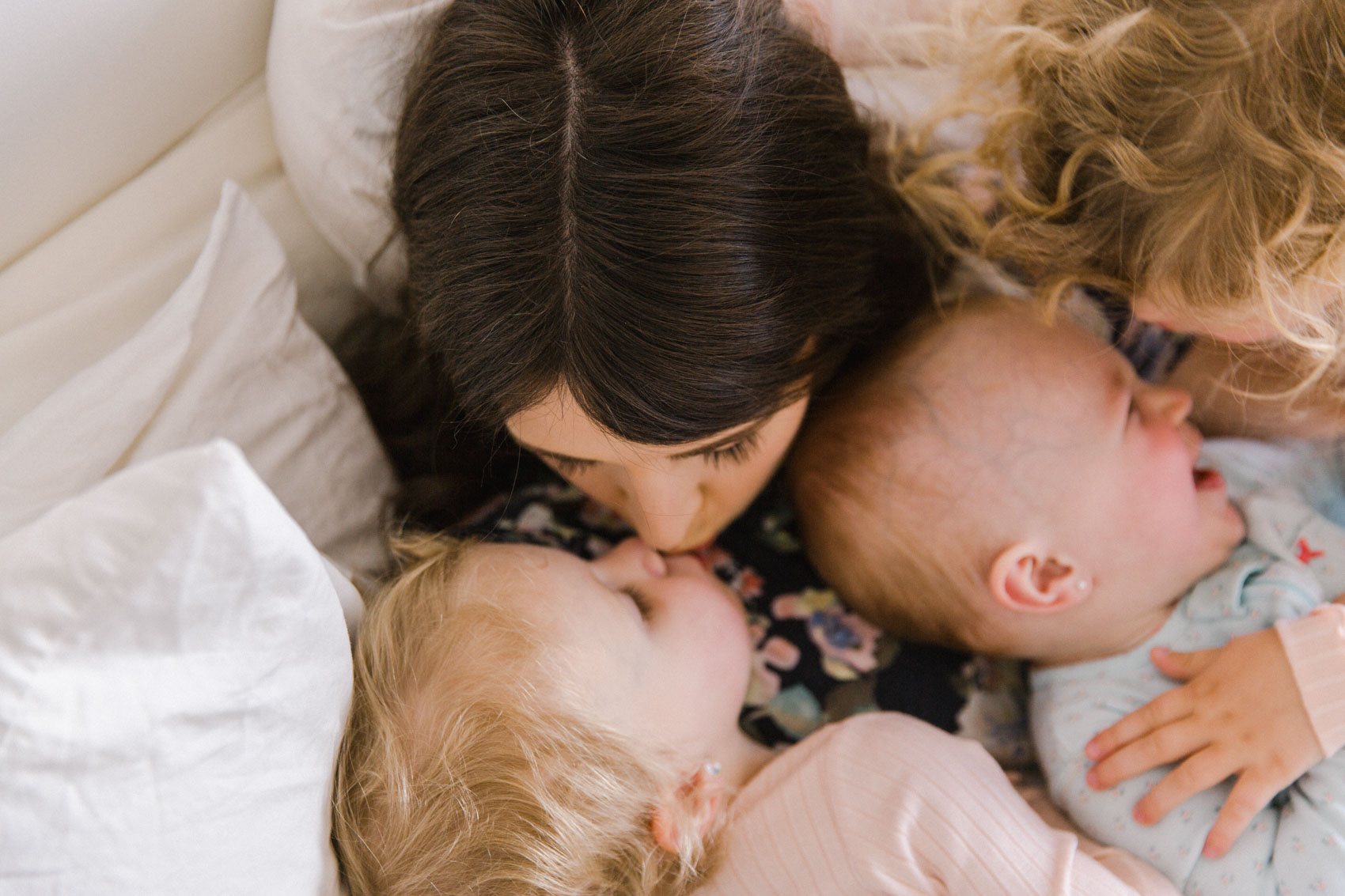 Calgary Motherhood Shoot Lifestyle Photographer Jennie Guenard Photography