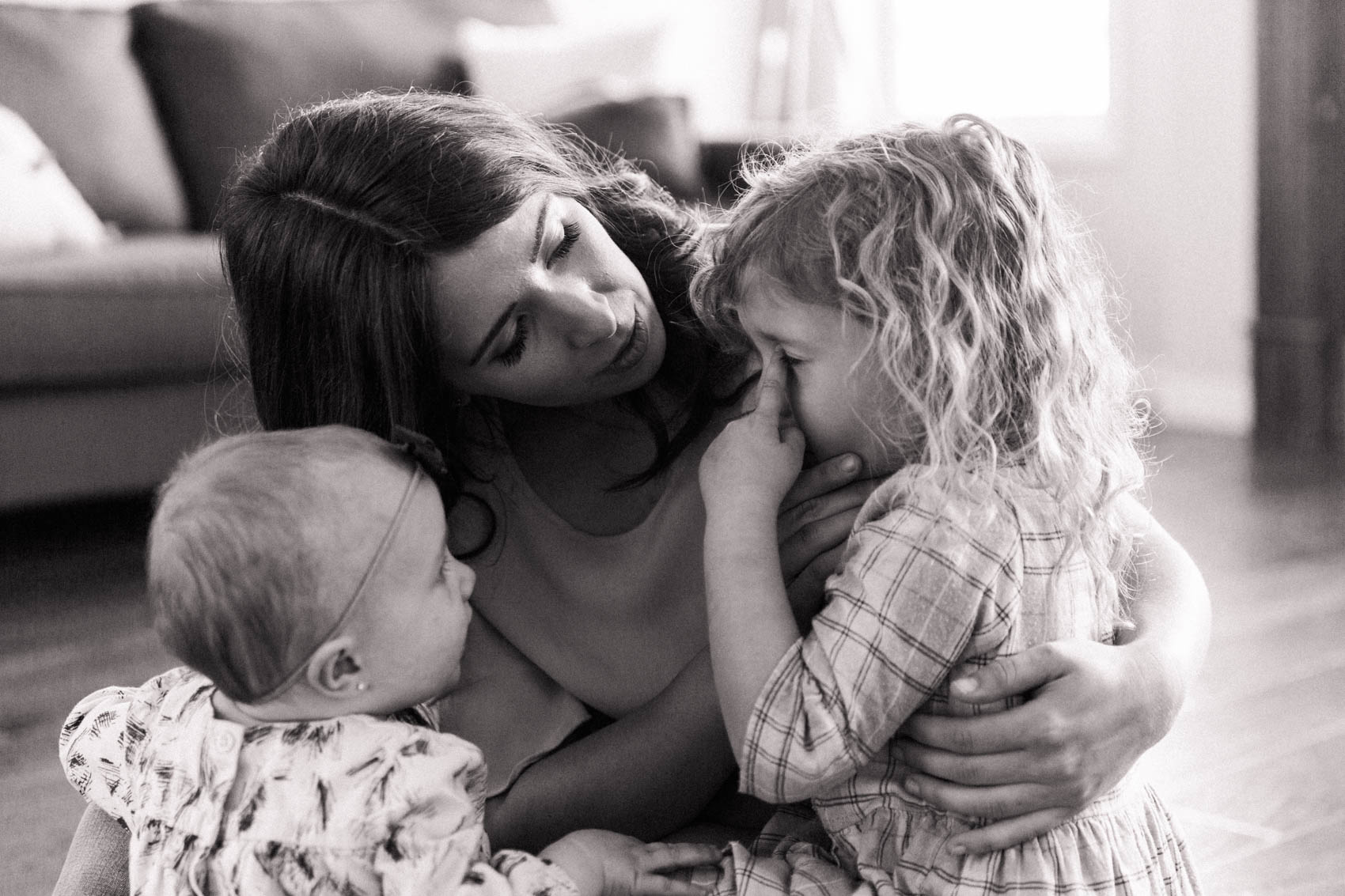 Calgary Motherhood Shoot Lifestyle Photographer Jennie Guenard Photography