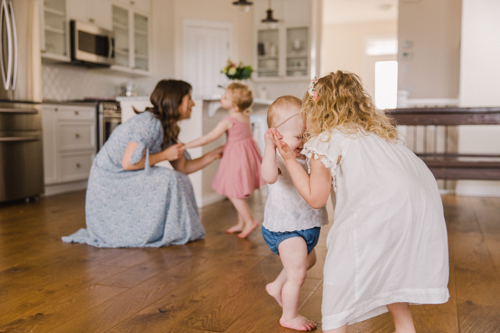 Calgary Motherhood Shoot Lifestyle Photographer Jennie Guenard Photography
