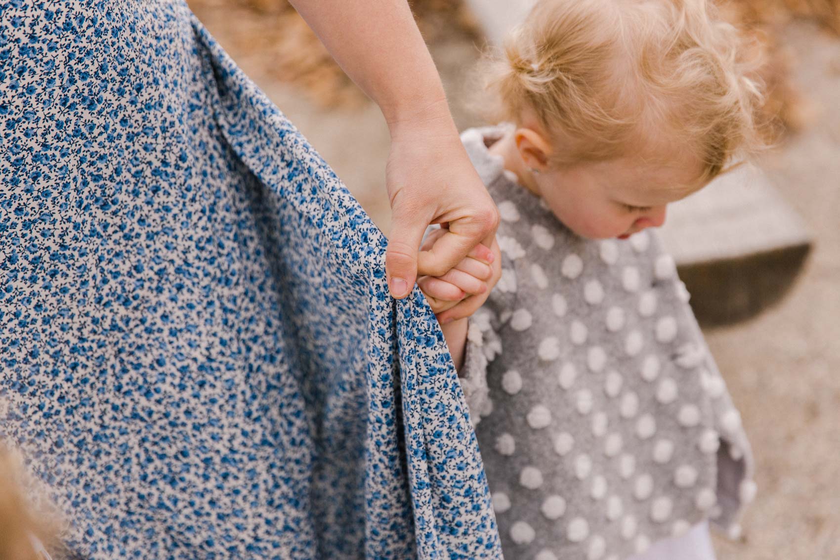 Calgary Motherhood Shoot Lifestyle Photographer Jennie Guenard Photography