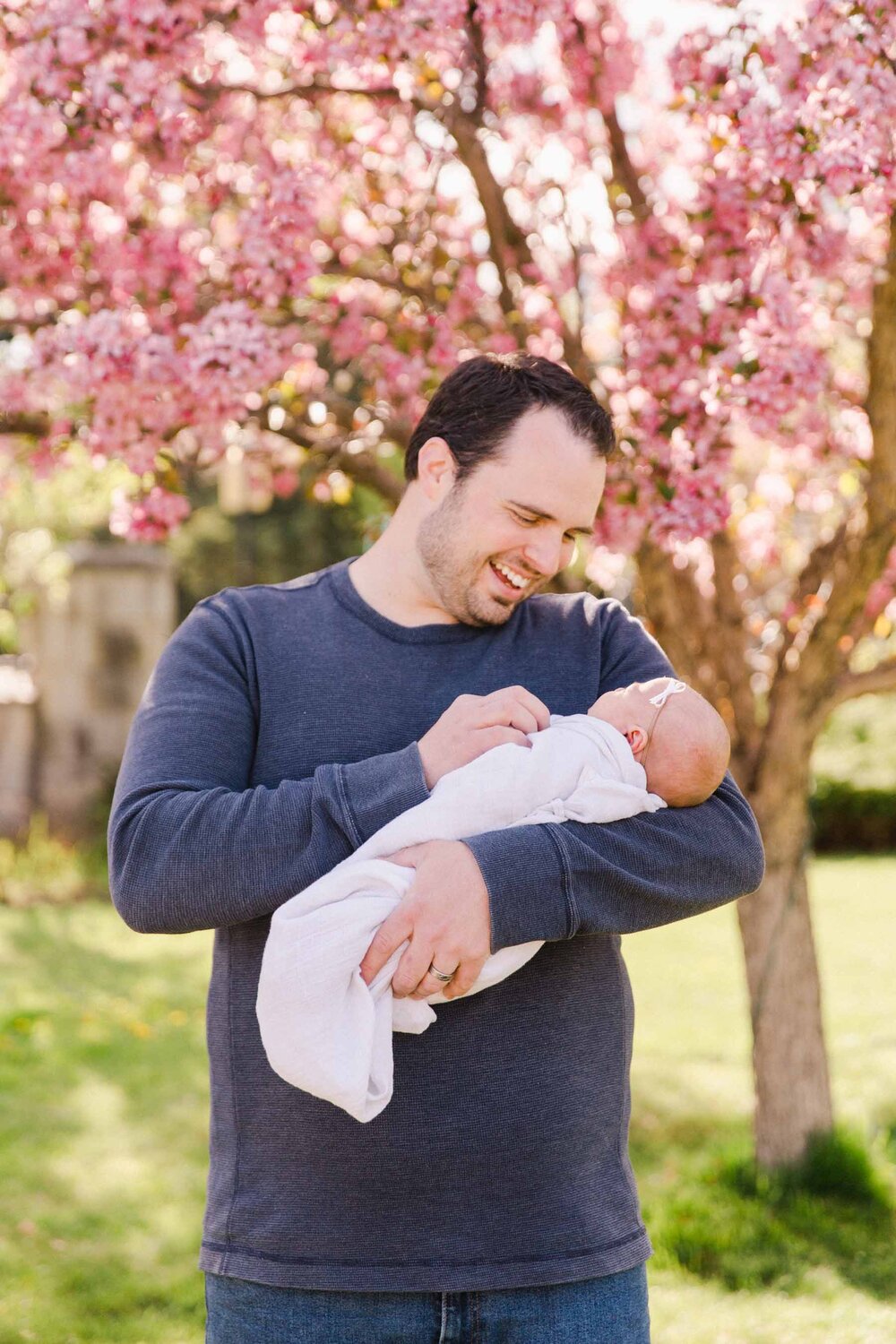 Calgary Outdoor Newborn Photographer Jennie Guenard Photography-6.jpg