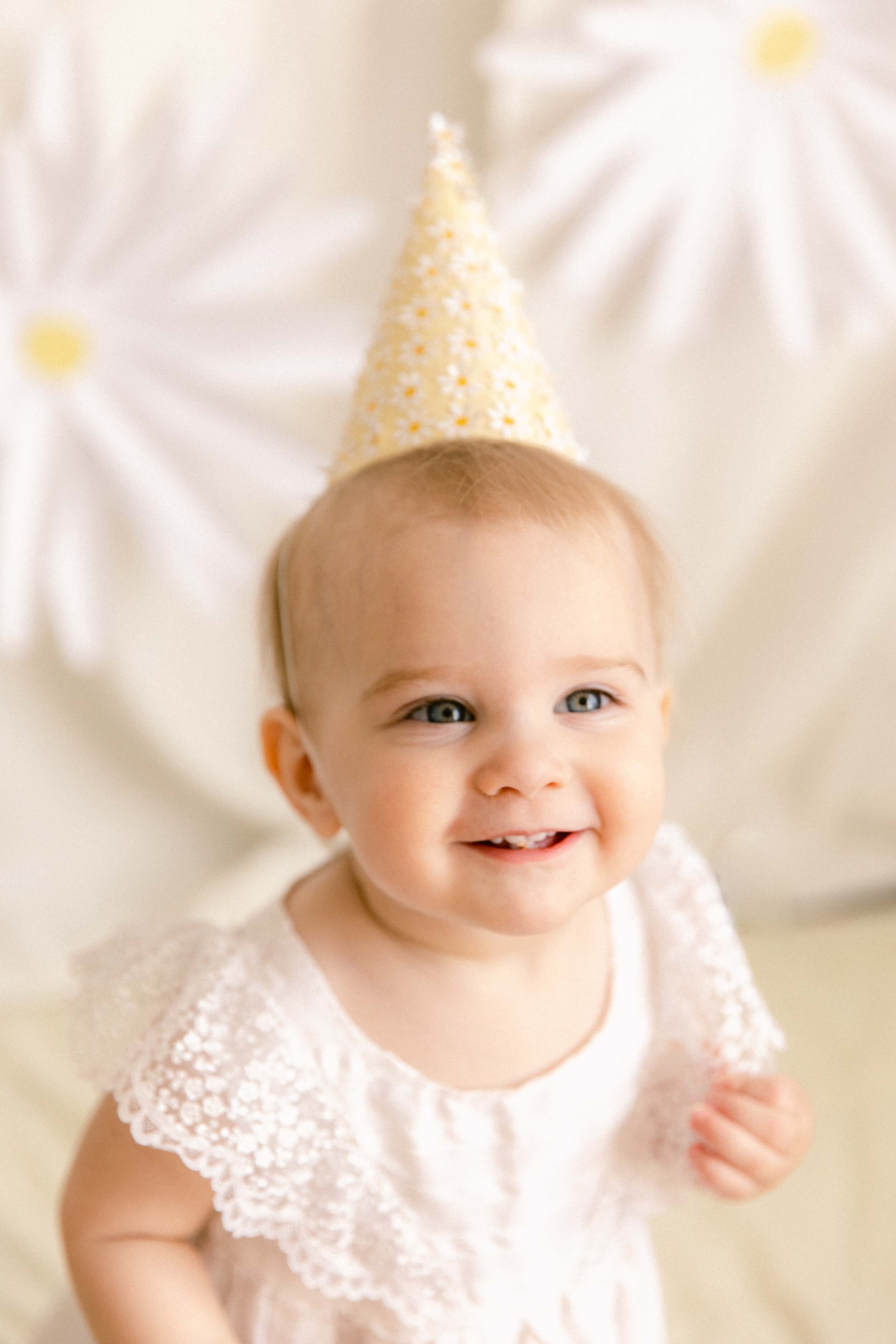 Baby's first birthday daisy themed party inspiration Calgary Photographer Jennie Guenard Photography