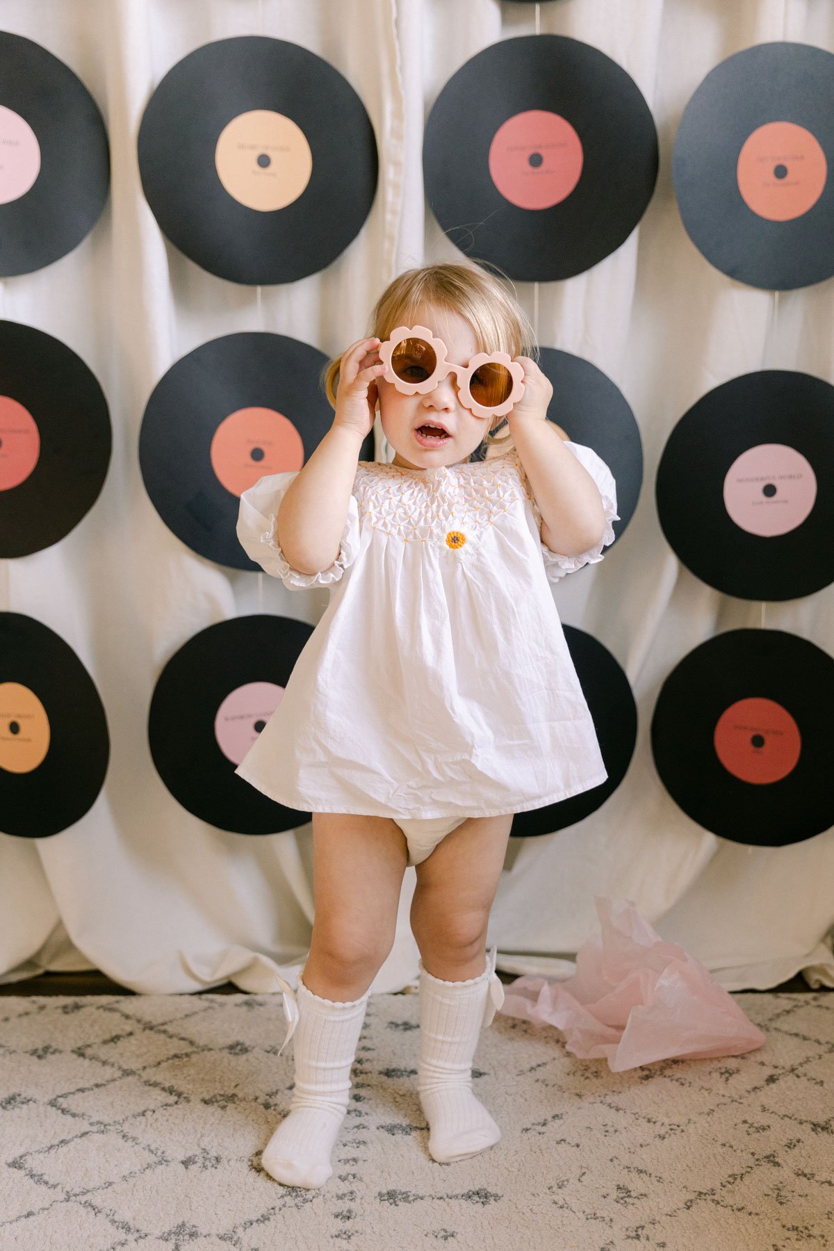 “TWO GROOVY” BIRTHDAY PARTY THEME {INSPIRATION AND FREE DOWNLOADS