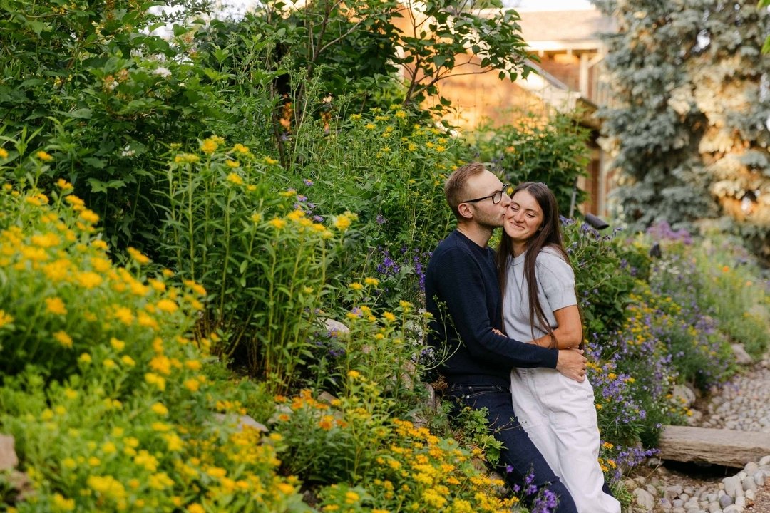 New Blog Post - Discover our favourite summer gardens in Calgary.  There's no better place to connect deeply with loved ones than on a stroll through one of these stunning places.

Comment {garden} to get the link to the post!

#yycgardens #gardensof