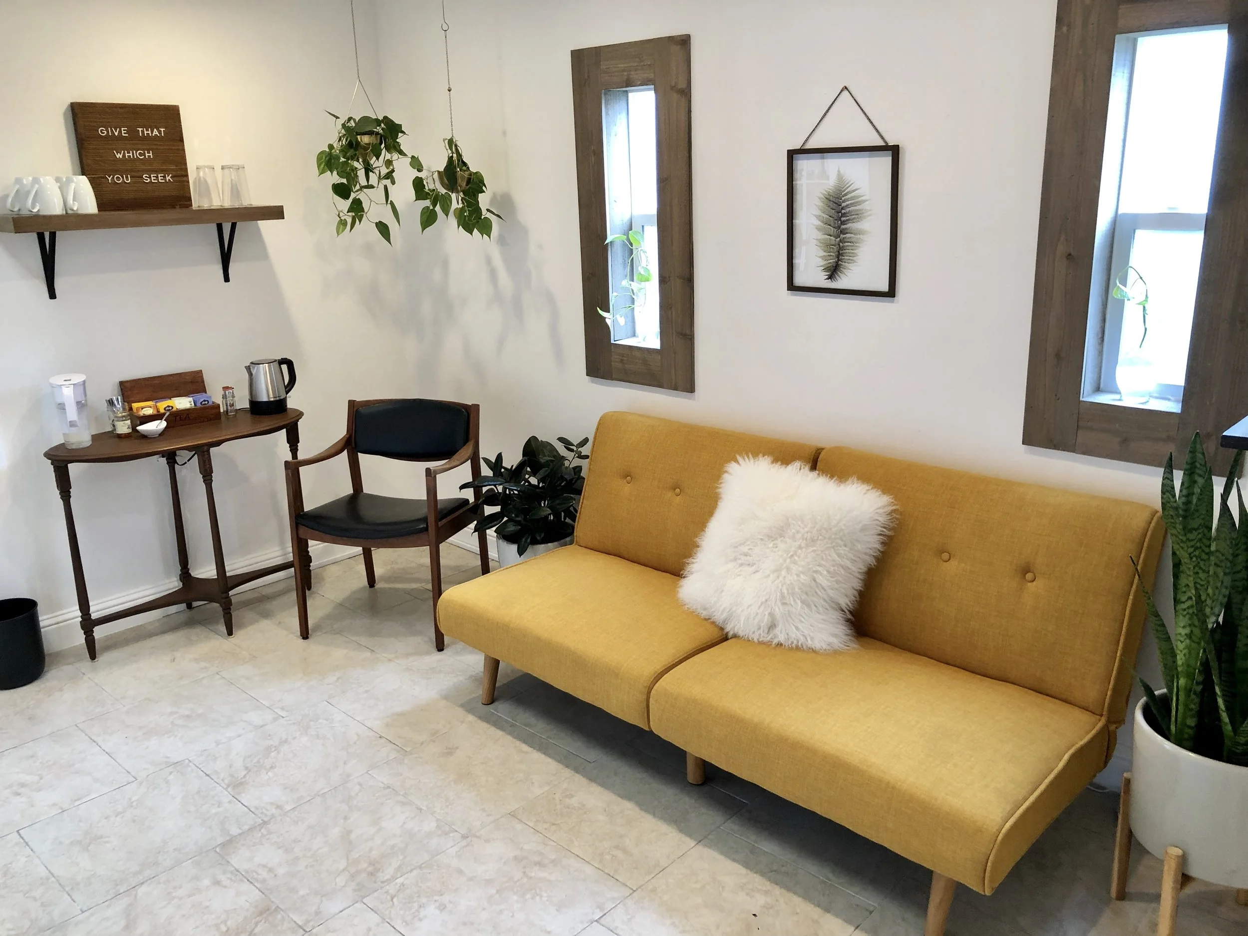 Our Fair oaks office waiting area
