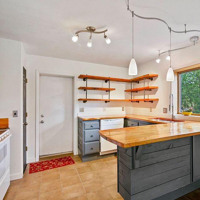 I&rsquo;m a fan of this small but efficient industrial-type kitchen in #missoulamontana. You need a kitchen that&rsquo;s a workhorse, no matter the size.