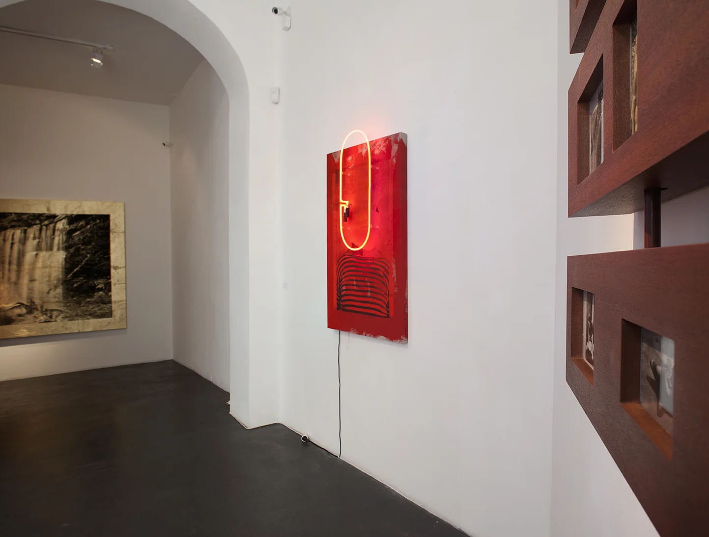 Installation view Space & Time Galerie Natalie Obadia, Cloître Saint-Merri, Paris May 28 – July 23, 2016