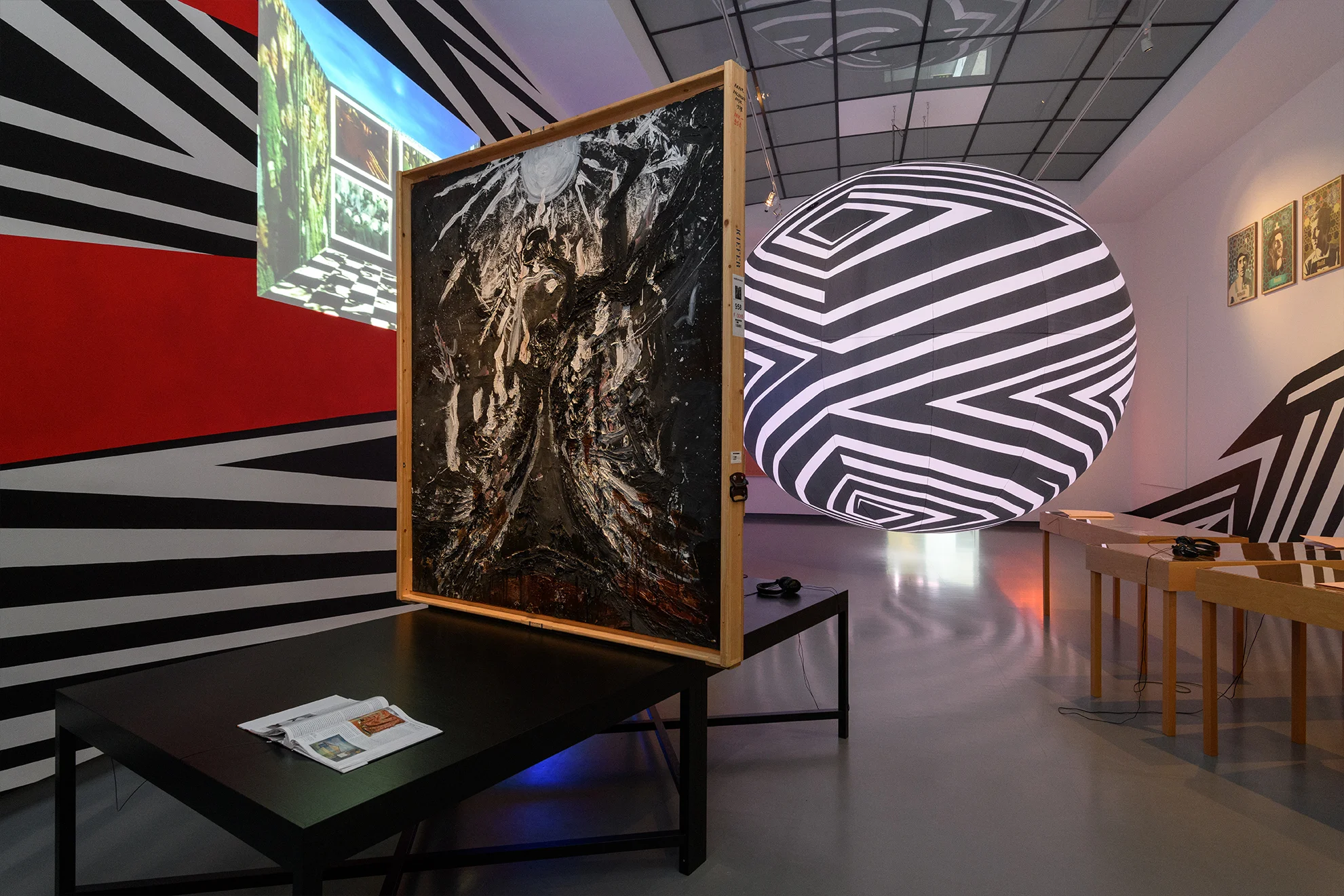 Installation view AHY-KON-UH-KLAS-TIK Museum intervention, Van Abbemuseum, Eindhove 15 September - 31 December 2017 Photo courtesy VanAbbemuseum