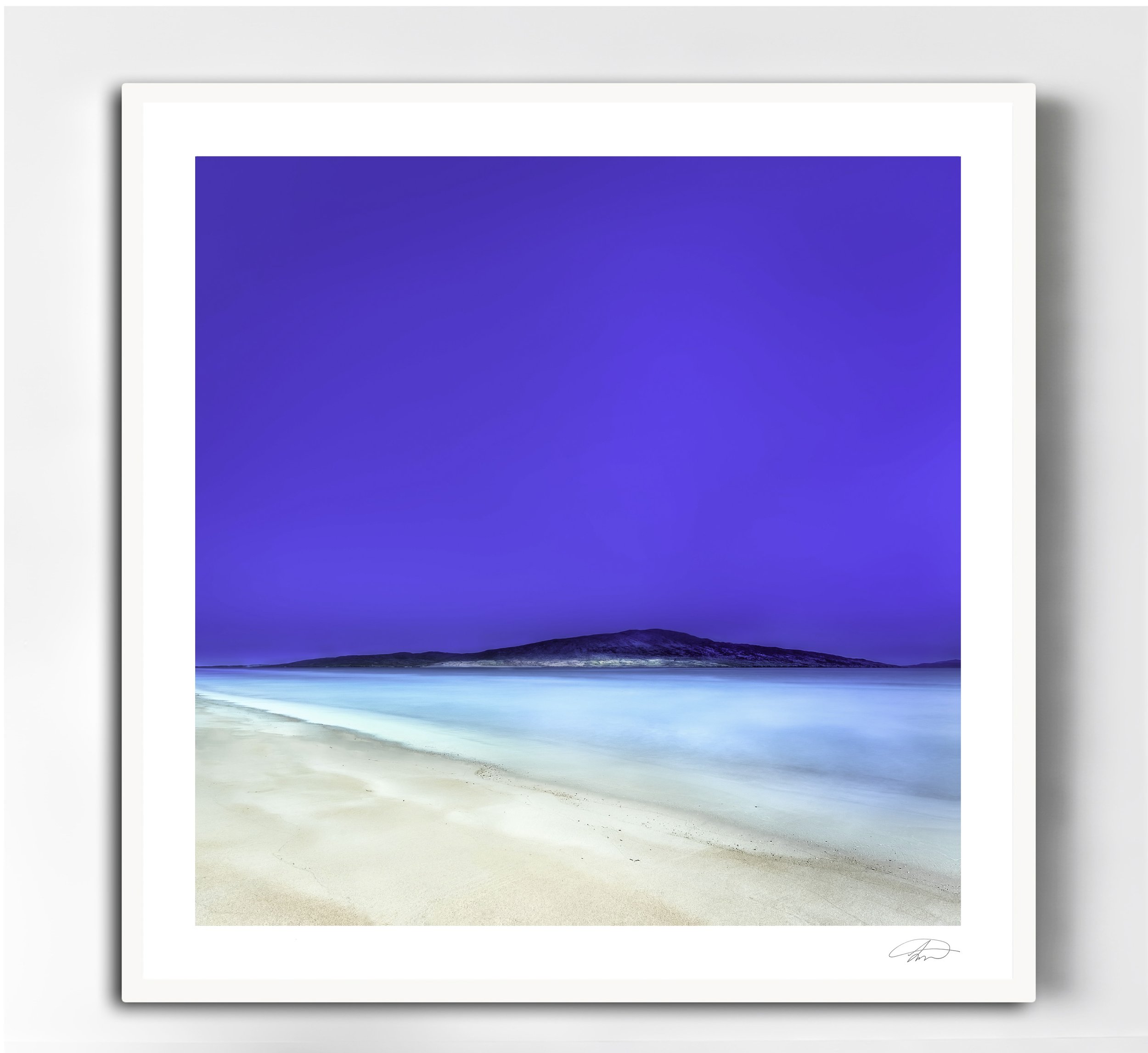 60 LD_190_Midnight _Sands-2 Room .jpg