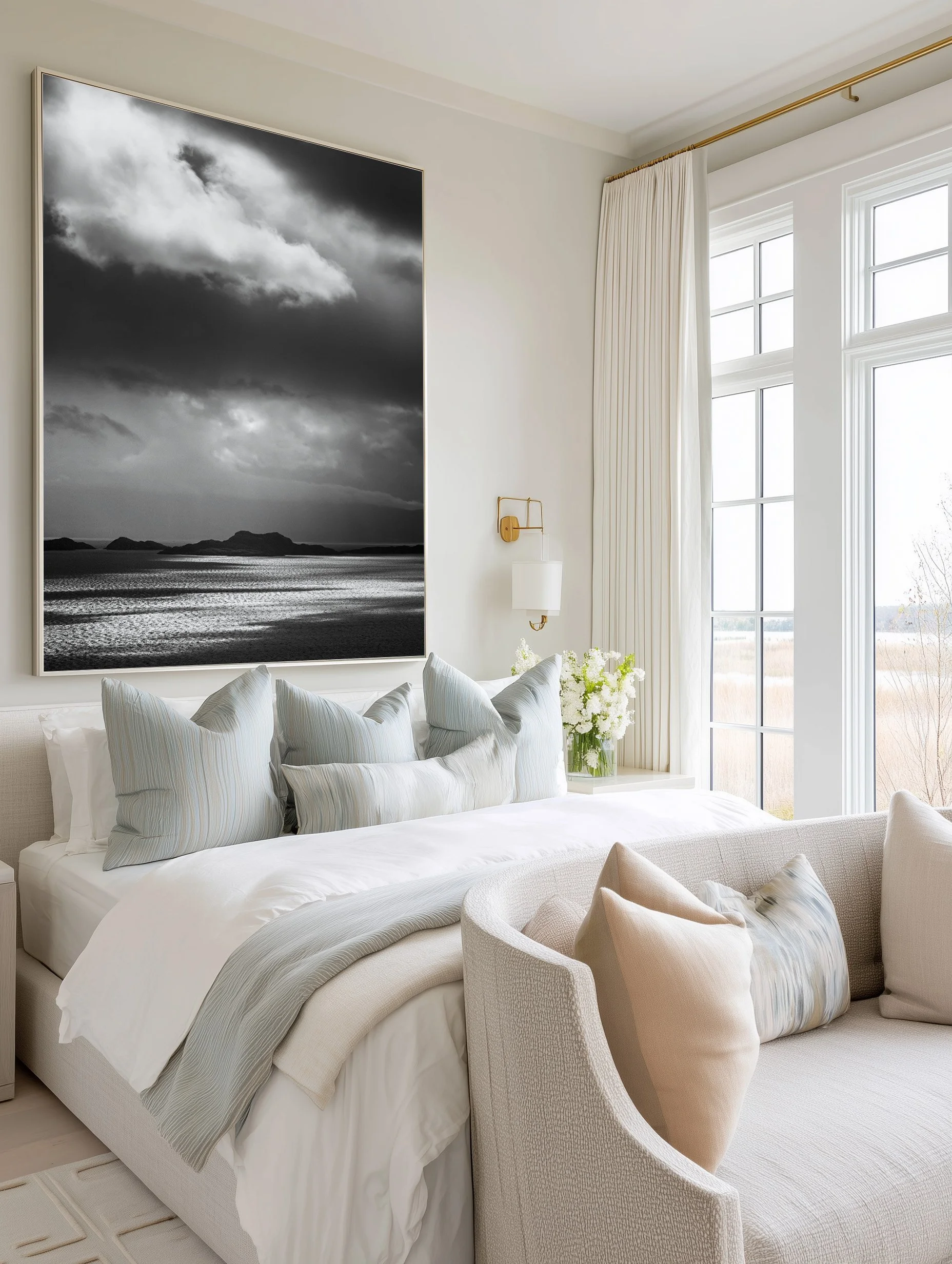 55crionna_studio_iro_style_Michelle_R_Smith_minimalist_bedroom_wi_4fbd2e98-a7fc-4ee4-8912-adab0a97950dHovering-3672.jpg