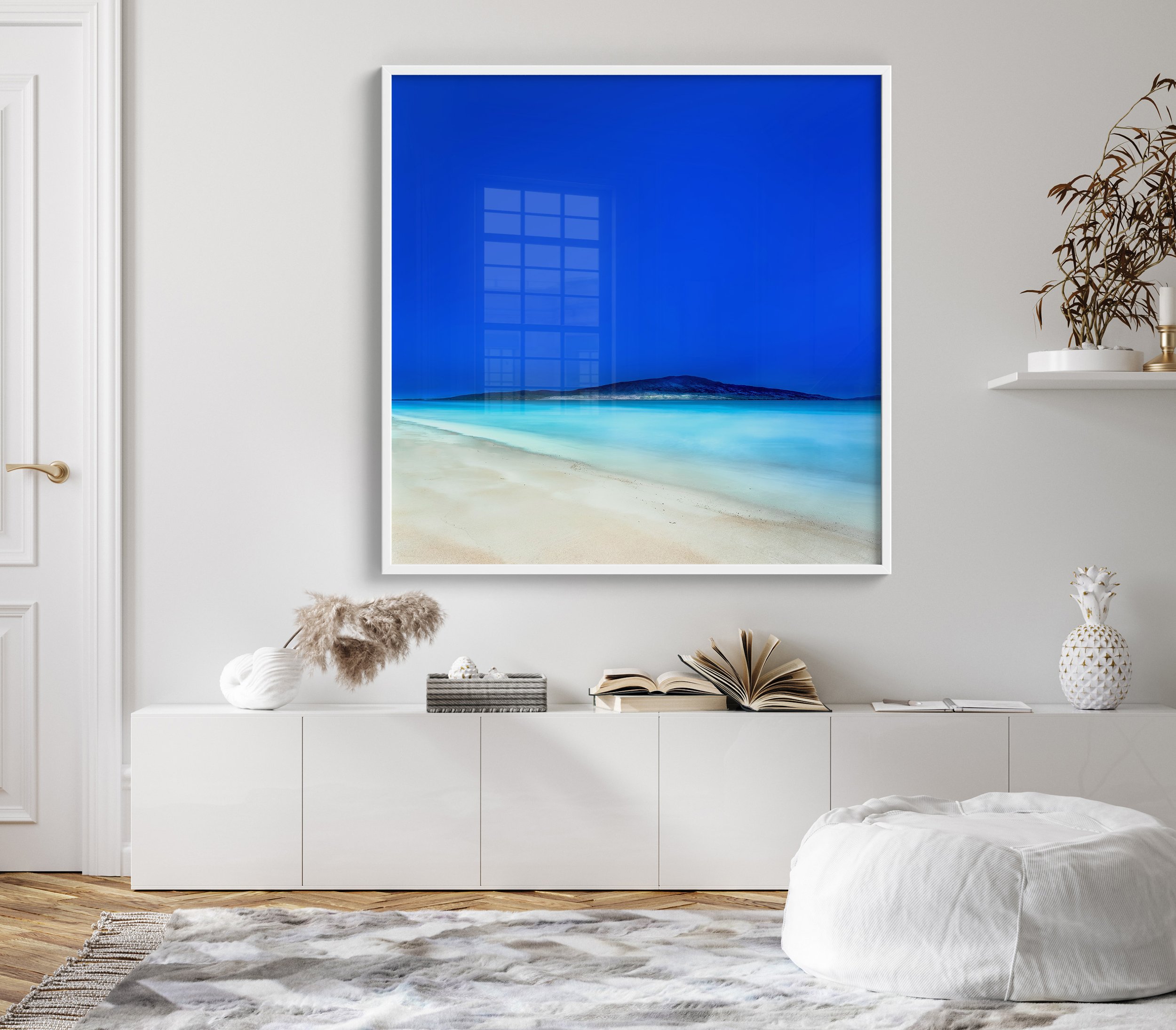 582 LD_190_Midnight _Sands-2 Room .jpg