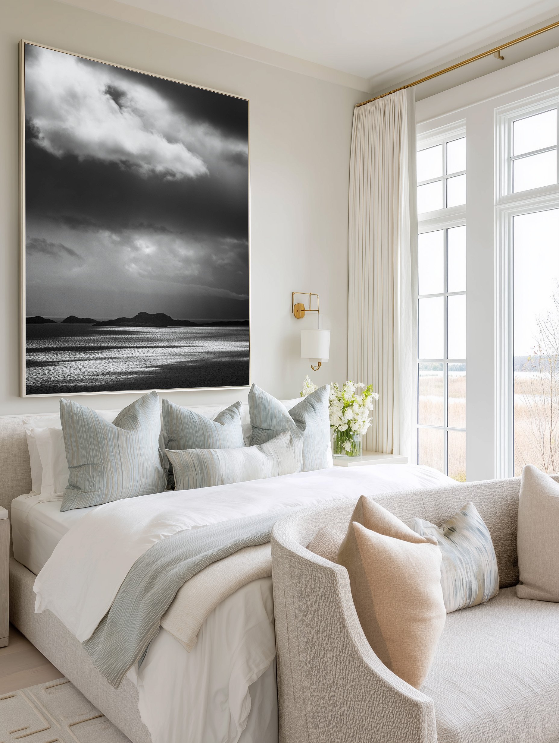 55crionna_studio_iro_style_Michelle_R_Smith_minimalist_bedroom_wi_4fbd2e98-a7fc-4ee4-8912-adab0a97950dHovering-3672.jpg