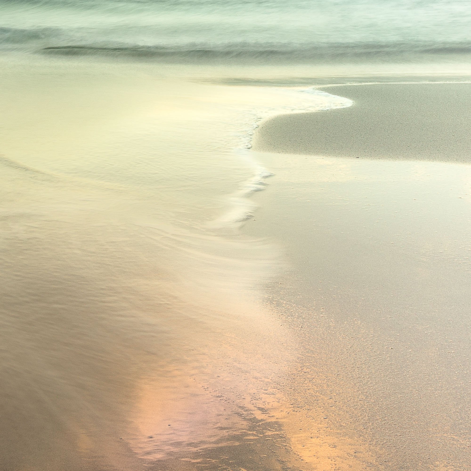 where seafoam rests upon the shore-4442.jpg