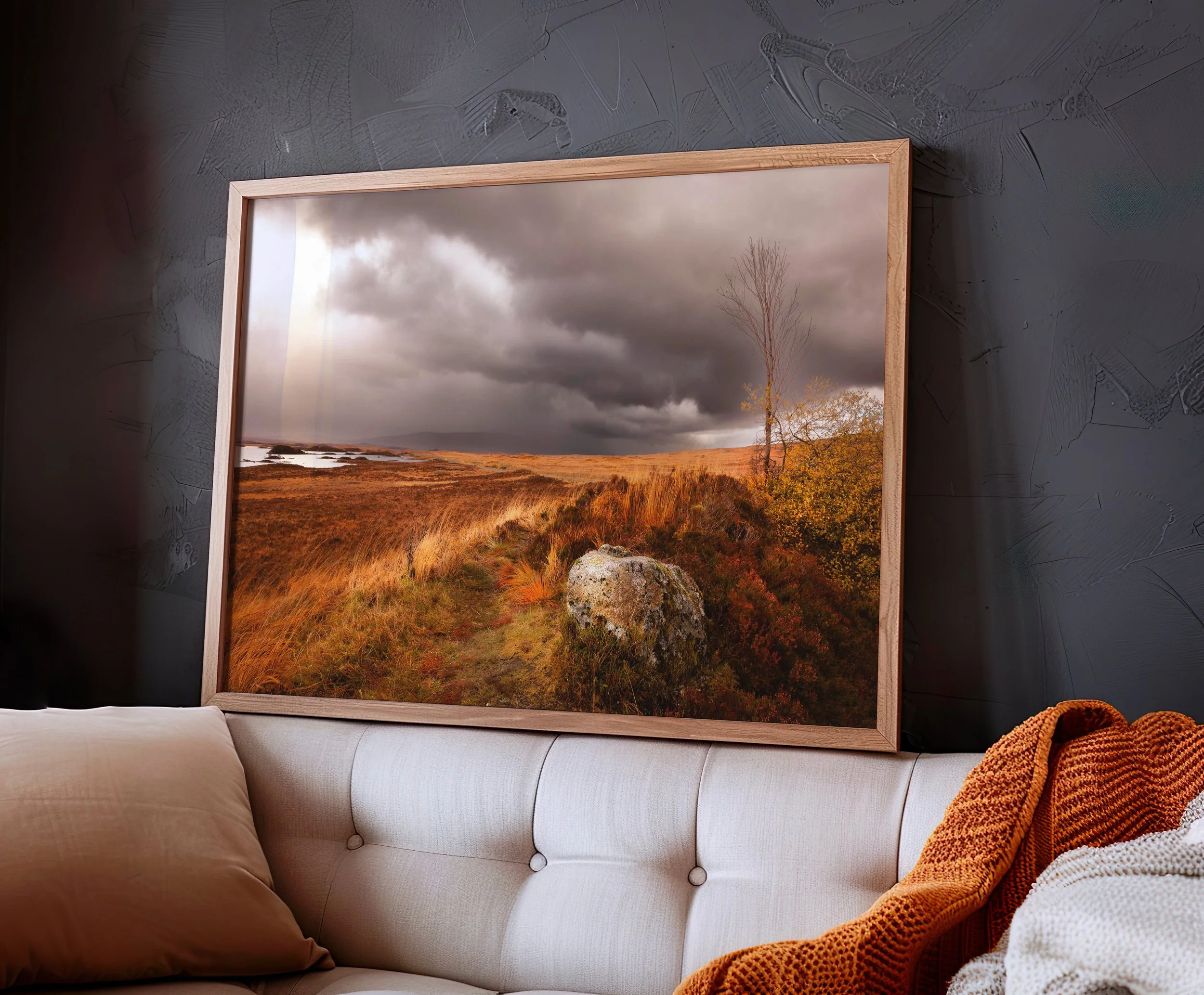 9Plain Frame 1_.jpg