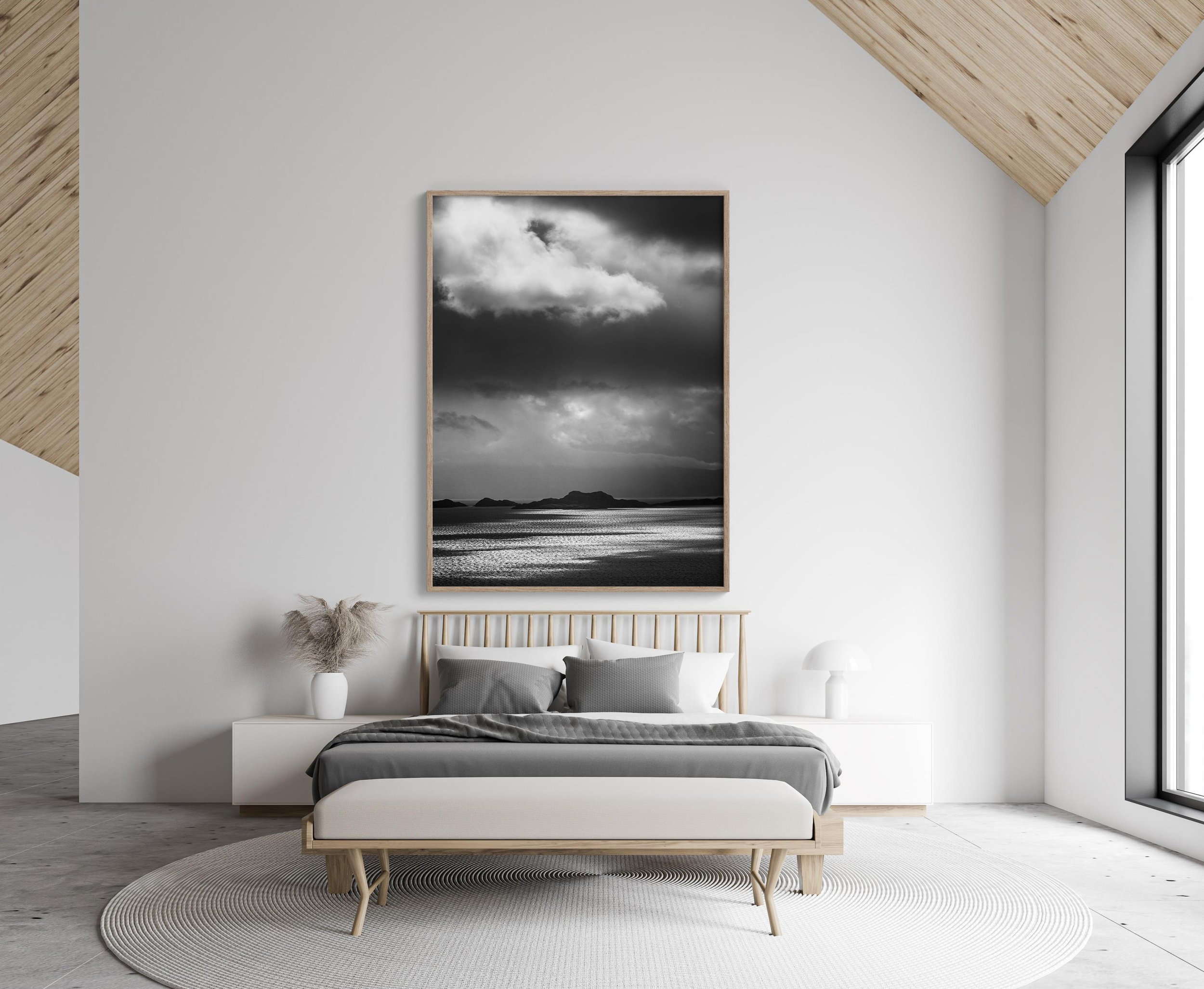 4AdobeStock_320261545 Vertical BedHovering-3672.jpg